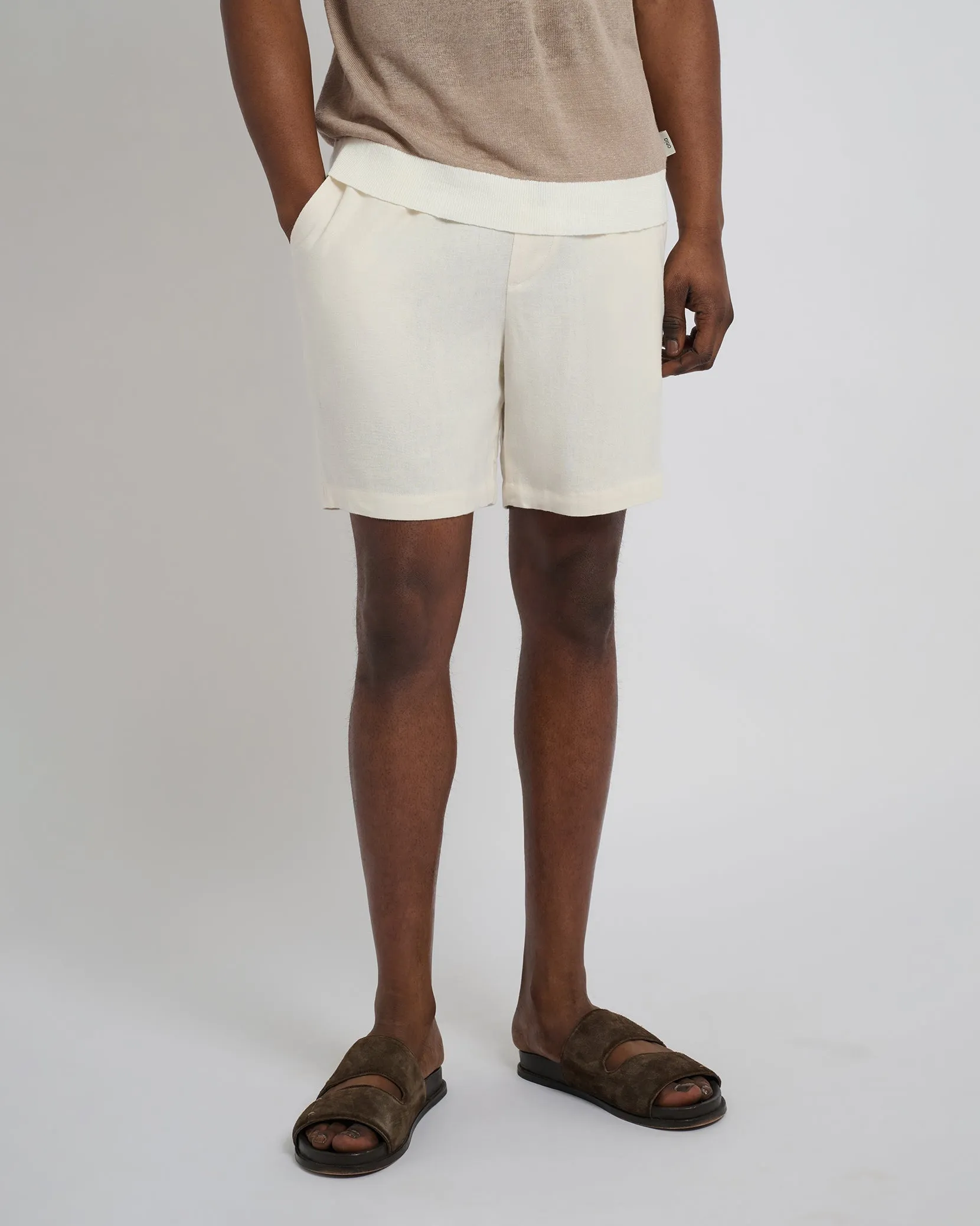 Classic Pull On Linen Short 6" sold by Onia