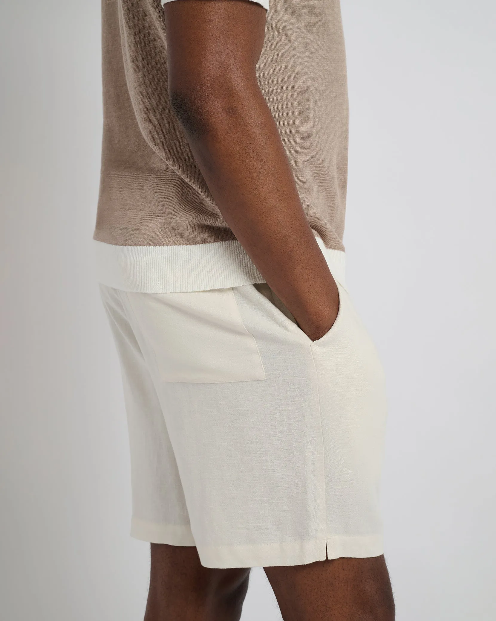 Classic Pull On Linen Short 6" sold by Onia product image thumbnail 4