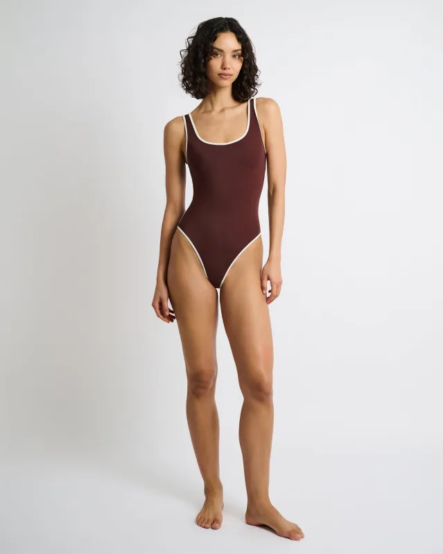 Arya One Piece sold by Onia