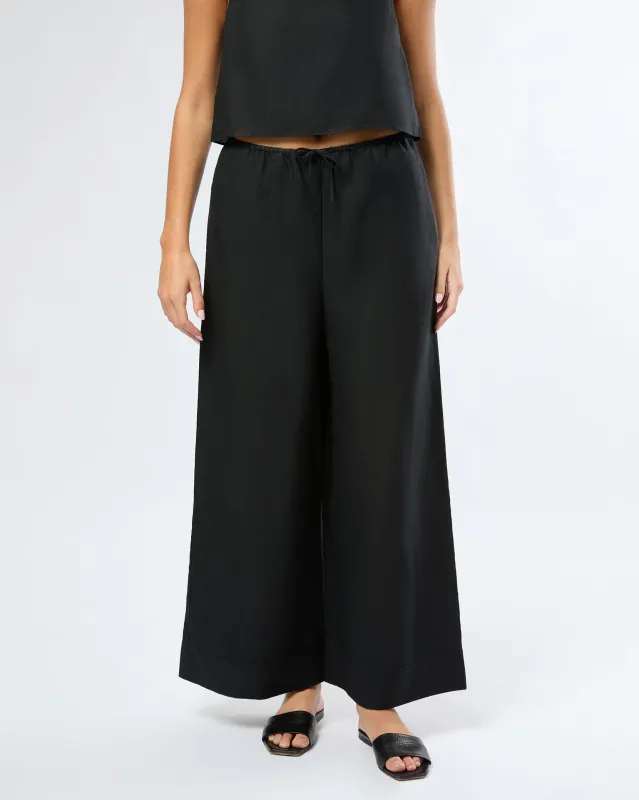 Air Linen Wide Leg Drawstring Pant sold by Onia