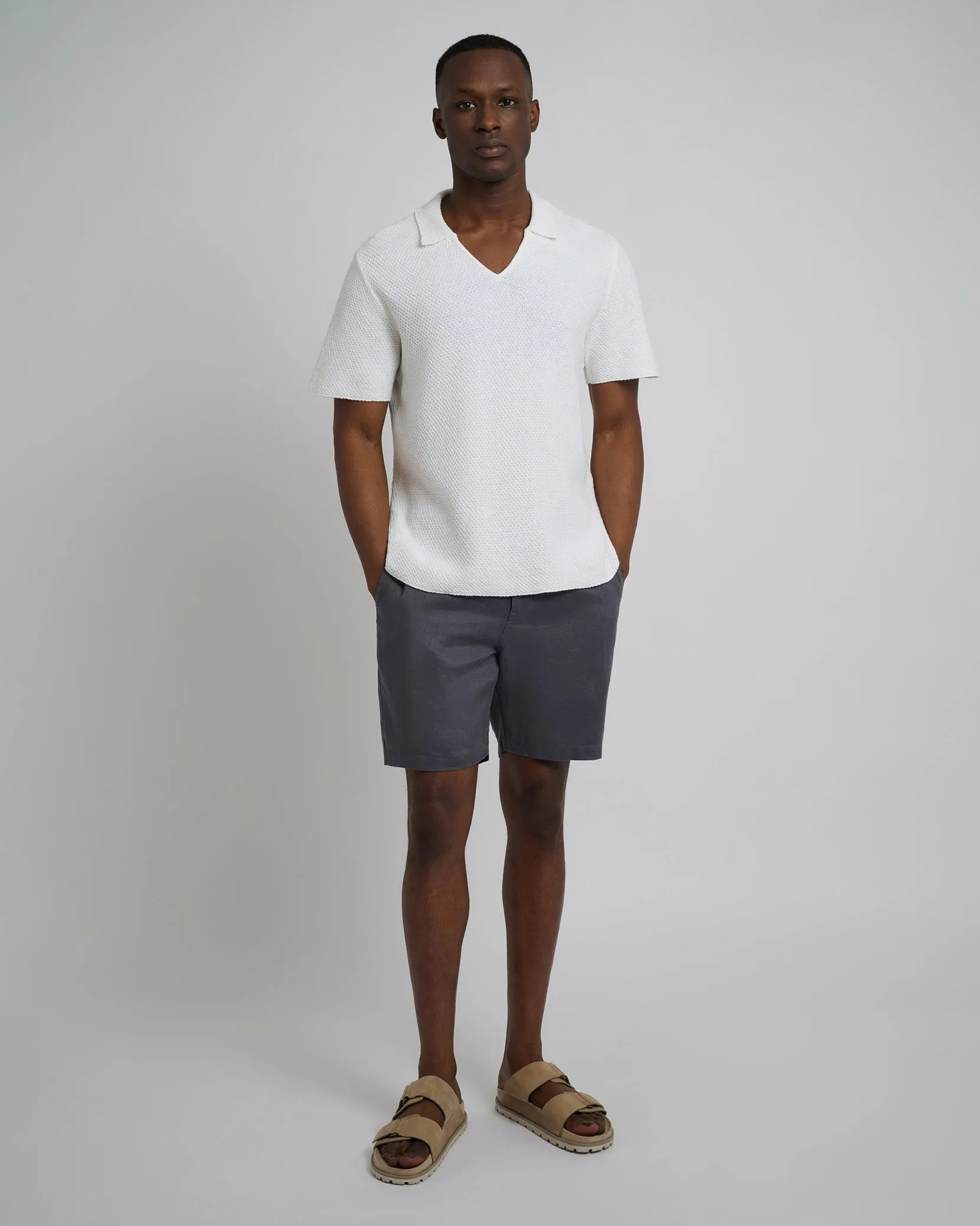 Linen Fixed-Waist Short sold by Onia product image thumbnail 3