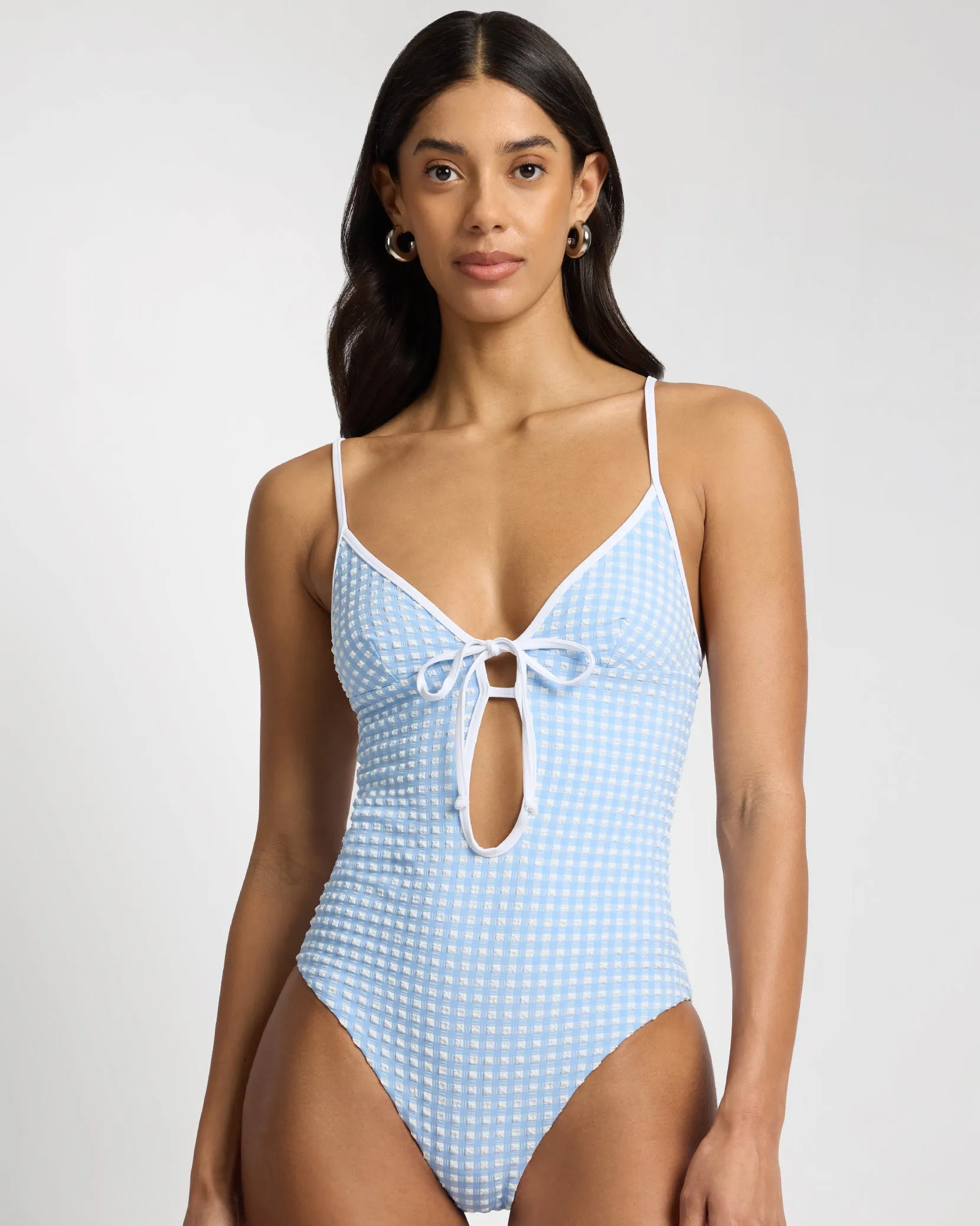 Soleil One Piece sold by Onia