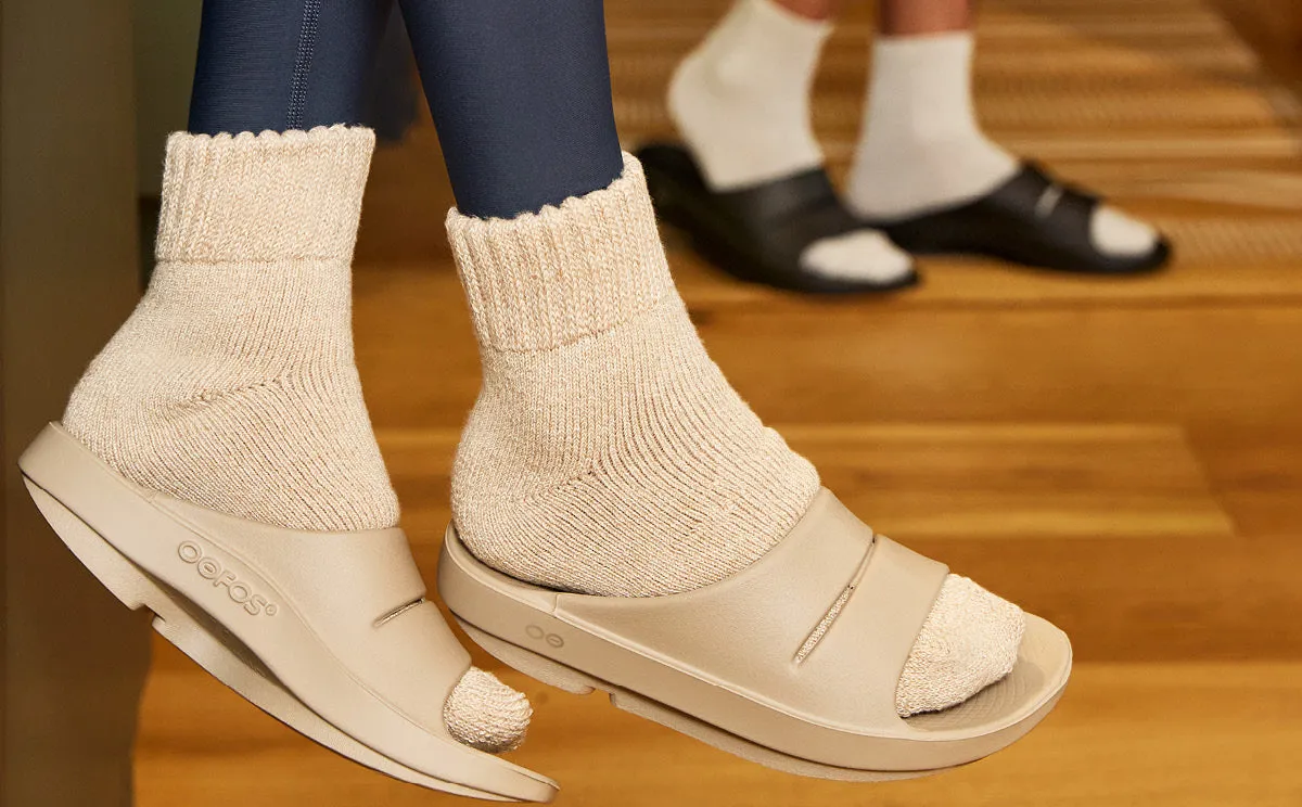 The Perfect Pair Bundle sold by OOFOS product image thumbnail 2