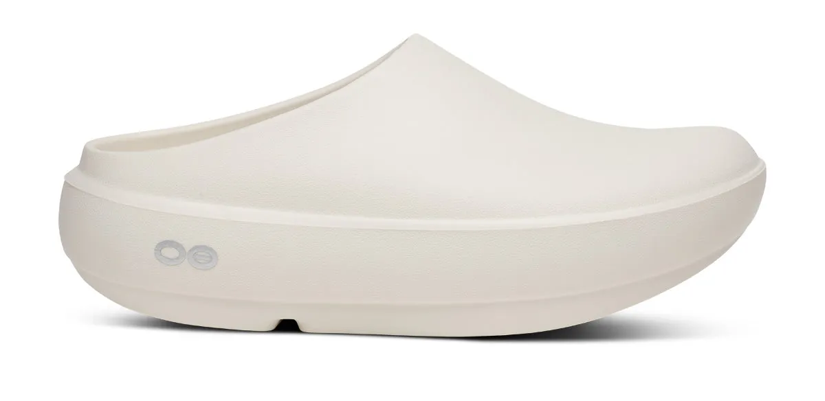 Men's Cloog PLUS Clog - Chalk sold by OOFOS product image thumbnail 2