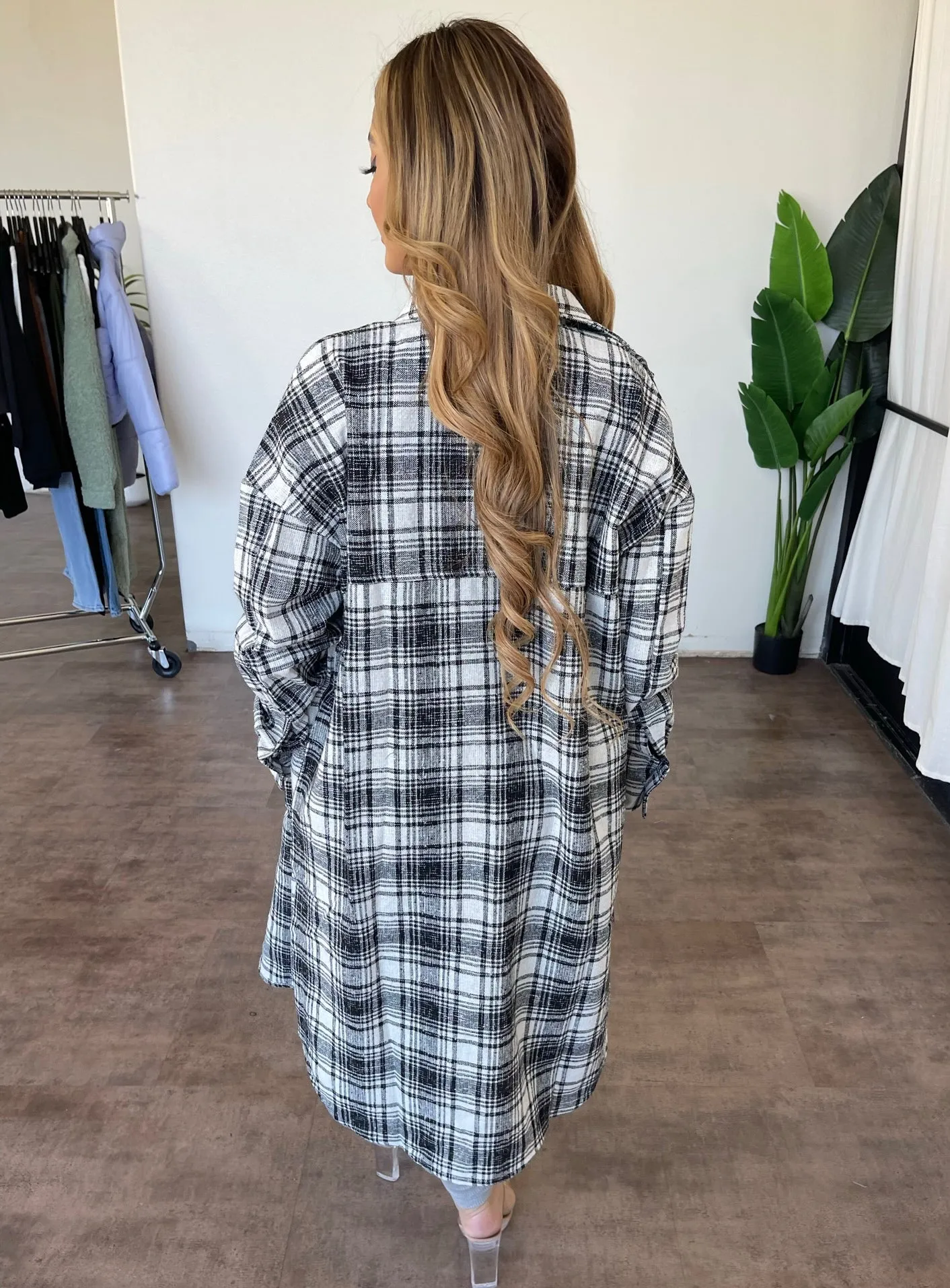 Olivia Oversized Coat(Black) sold by OOTDFash product image thumbnail 2