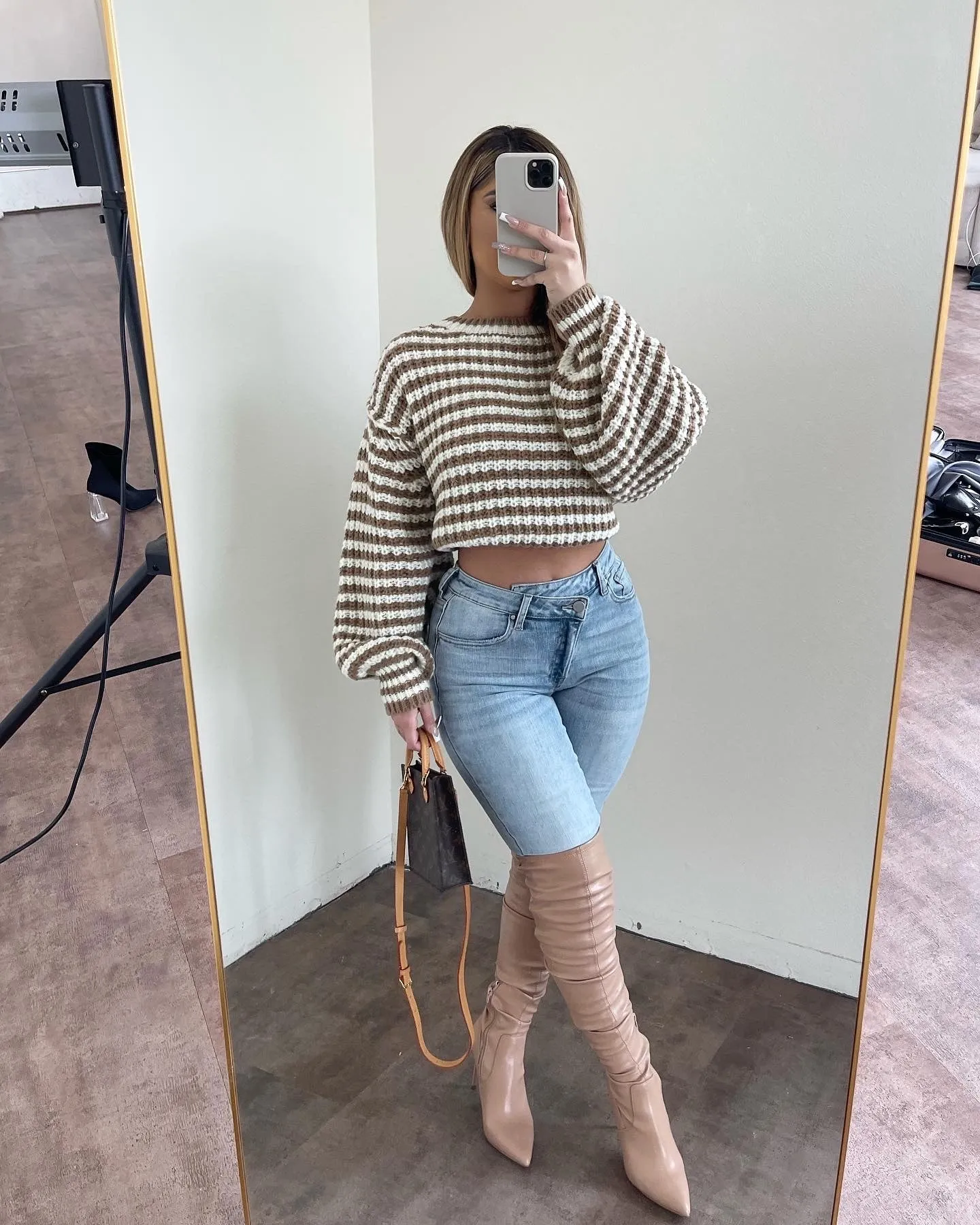 Caro Cropped Sweater(Off White/Taupe) sold by OOTDFash product image thumbnail 2