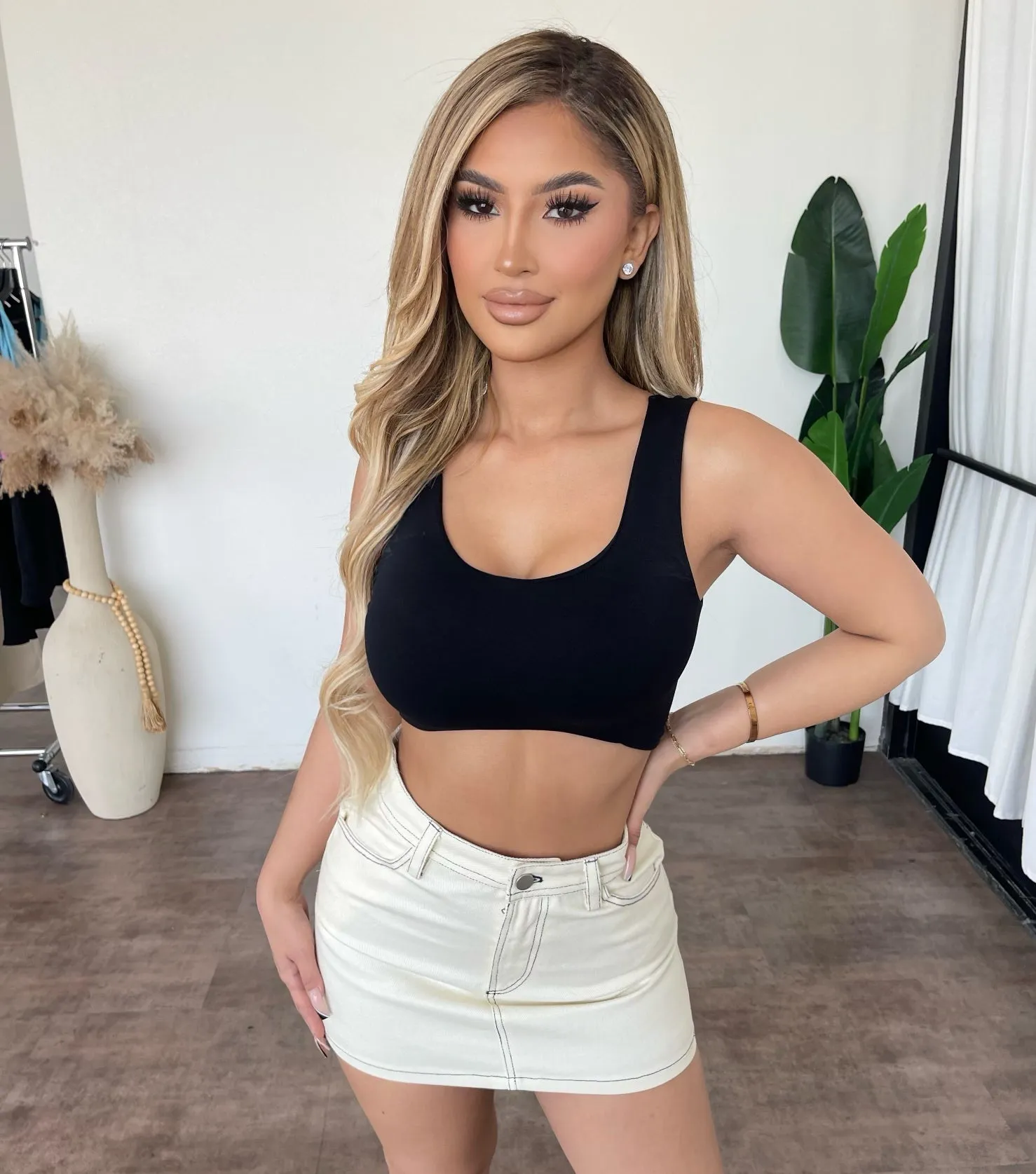 Delanie Top (Black) sold by OOTDFash