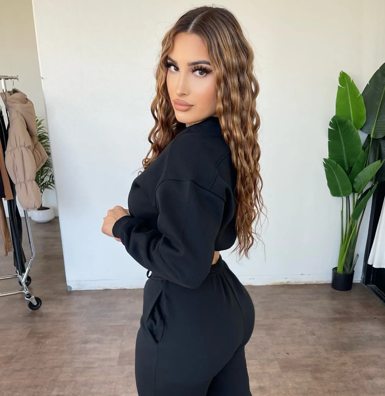 Derick Crewneck (Black) sold by OOTDFash product image thumbnail 2