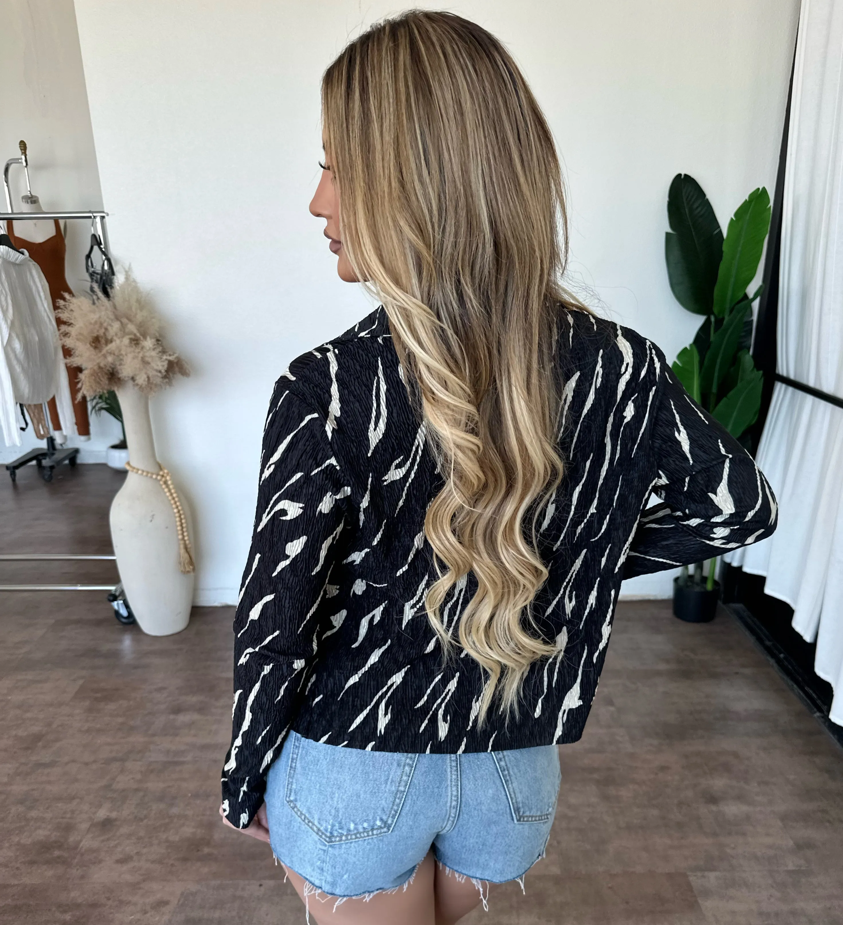 Ann Two Piece Top(Black/White) sold by OOTDFash product image thumbnail 2