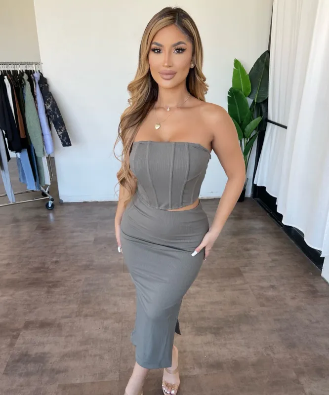 Carol Skirt(Olive) sold by OOTDFash