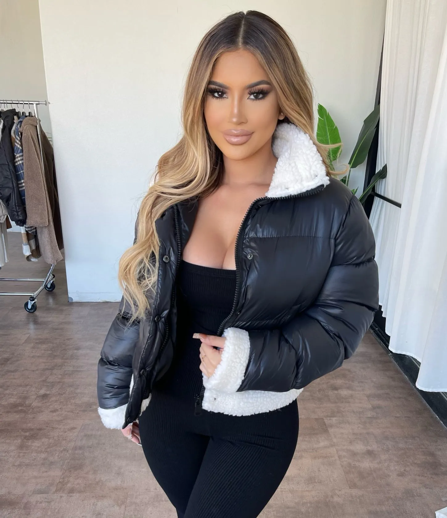 Leslie Puffer Jacket(Black) sold by OOTDFash