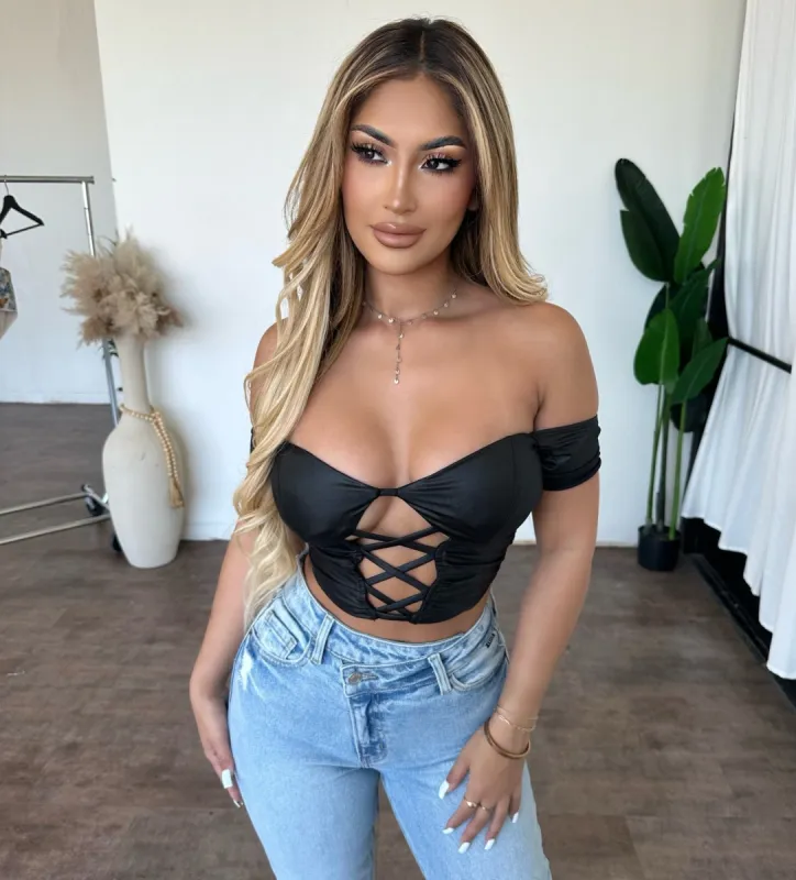 Annalisa Top (Black) sold by OOTDFash