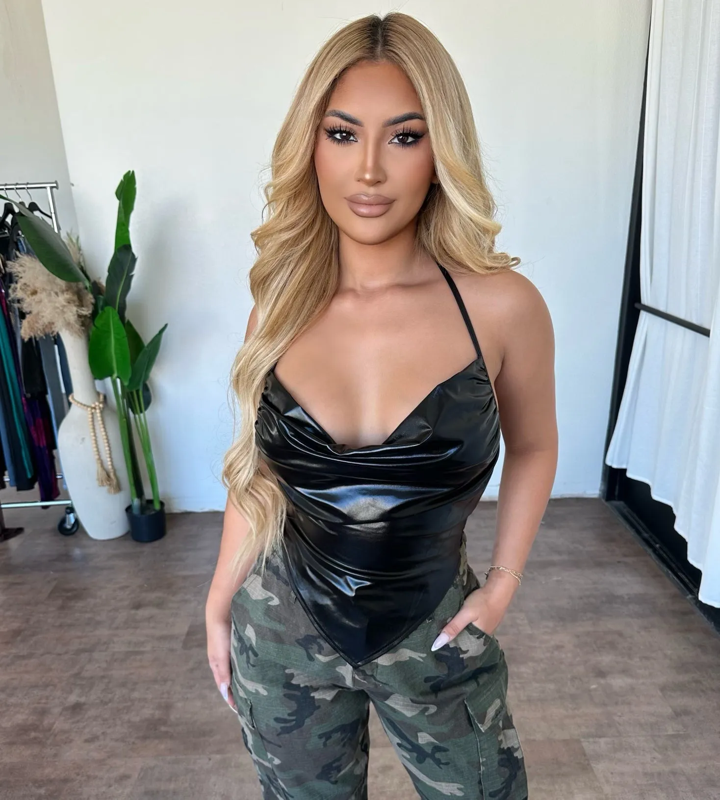 Pattie Top (Black) sold by OOTDFash