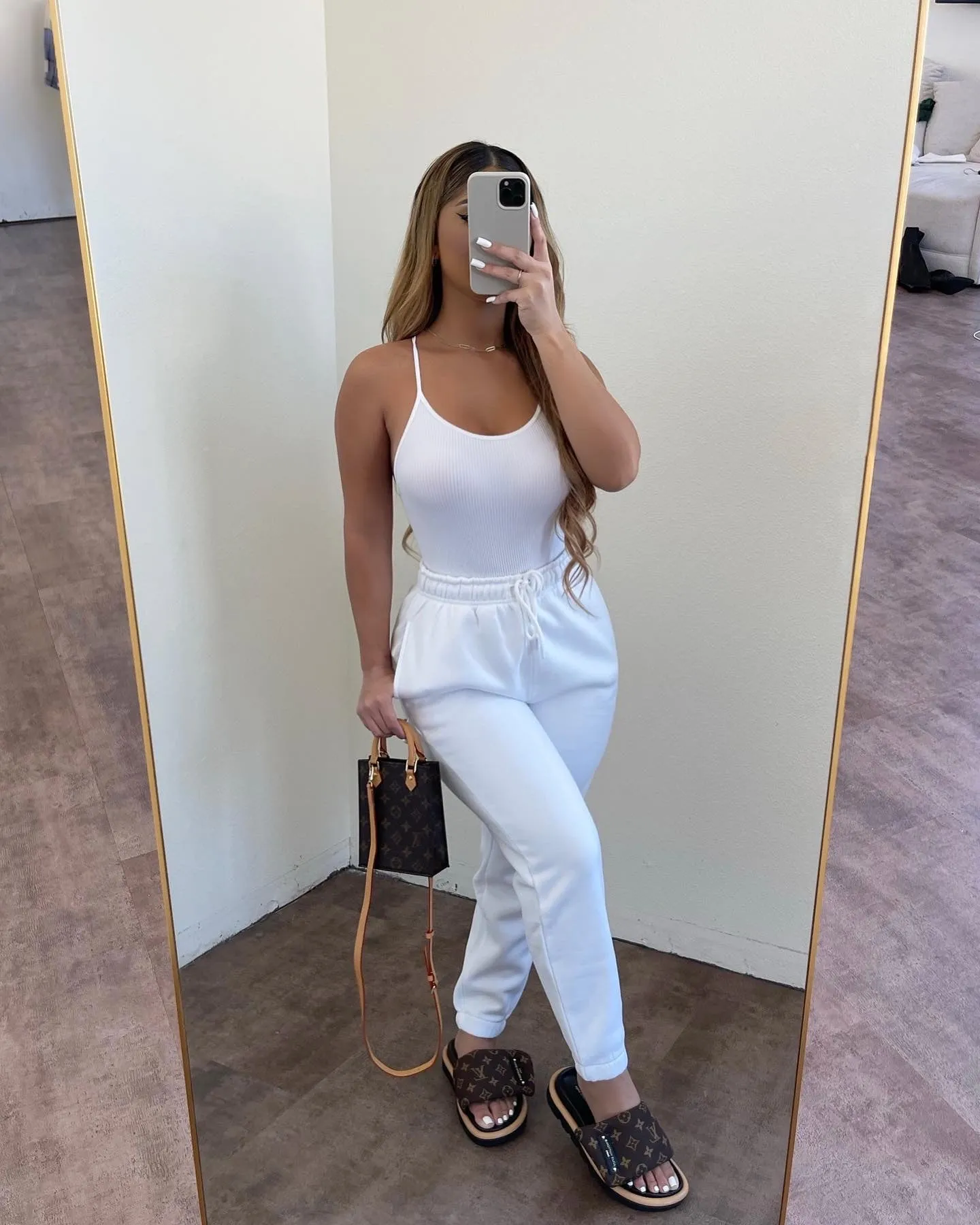 Billy Fleece Joggers (White) sold by OOTDFash product image thumbnail 2