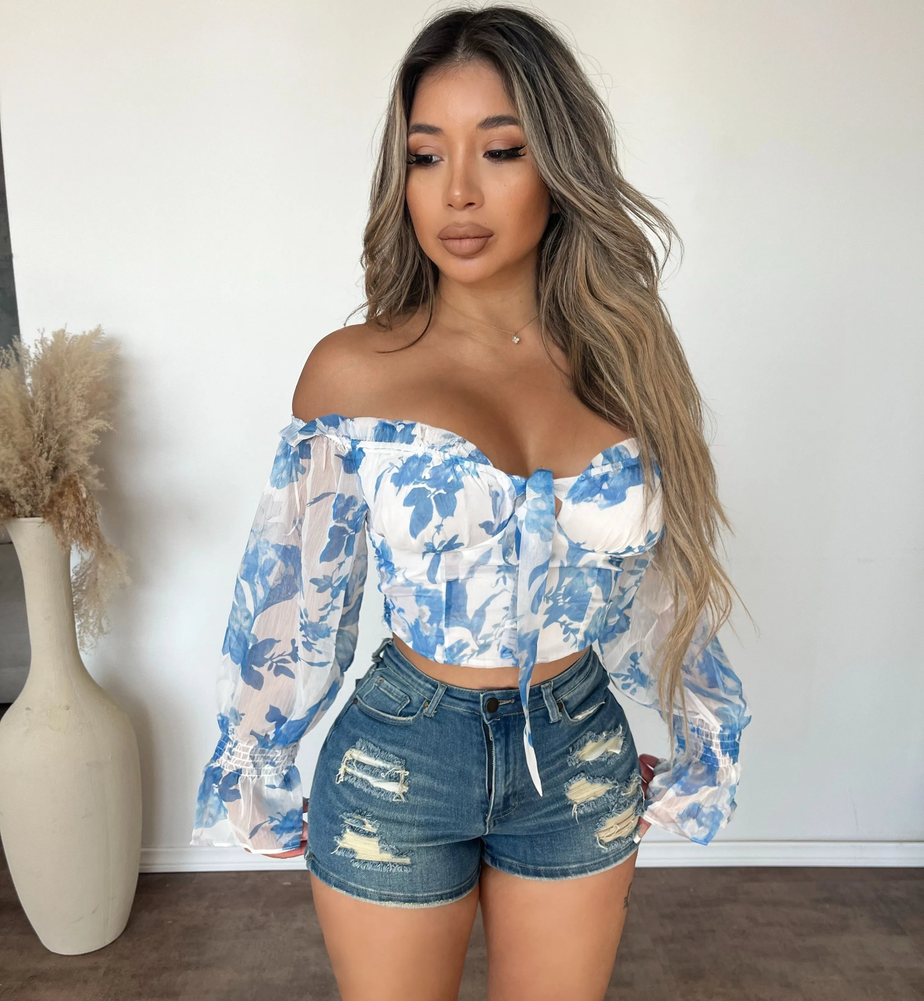 Sarah Medium Wash Stretch Shorts (Medium Wash) sold by OOTDFash