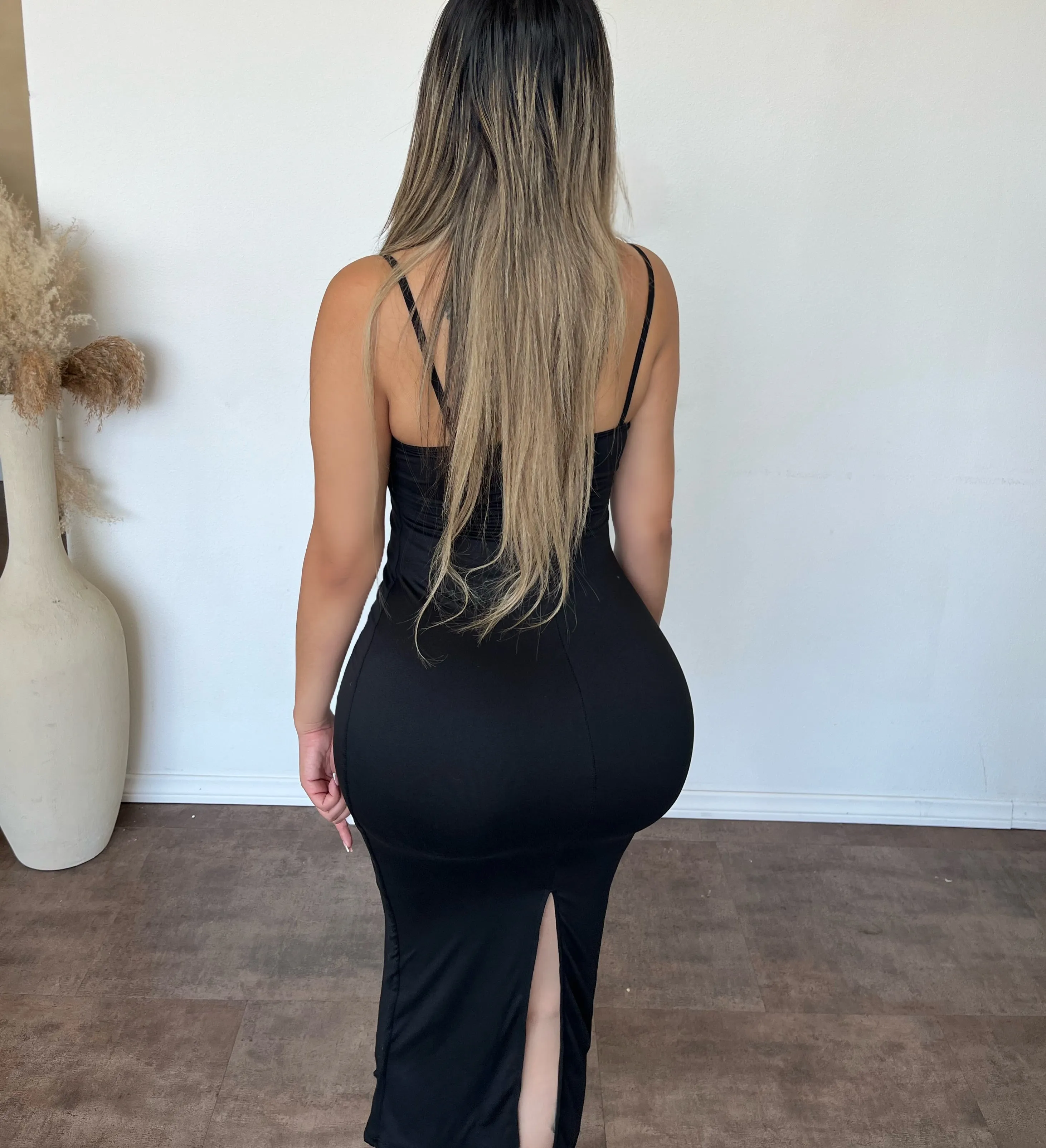 Leah Maxi Strapped Dress (Black) sold by OOTDFash product image thumbnail 2