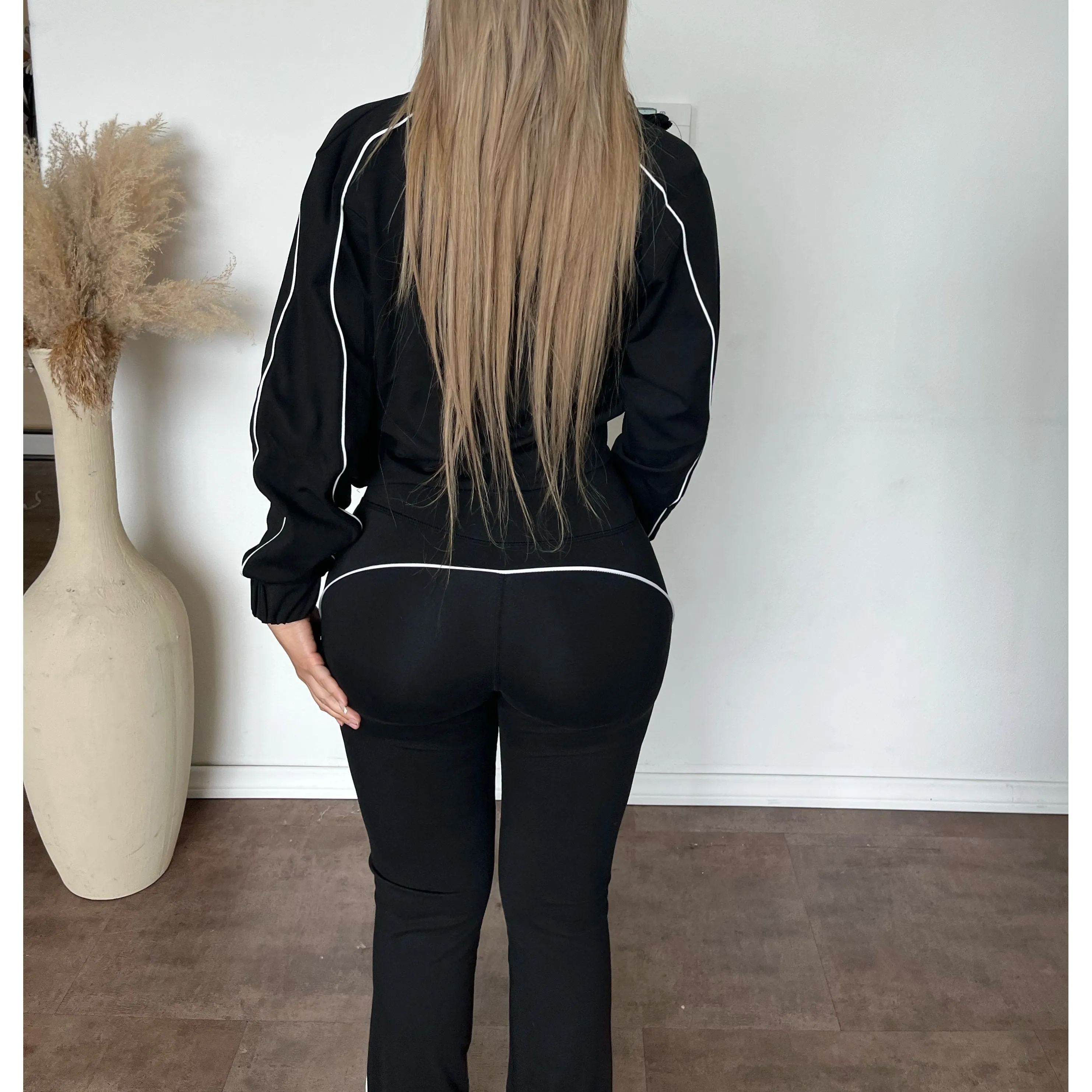 Jackie 3 Piece Matching Gym Set (Black) sold by OOTDFash product image thumbnail 3