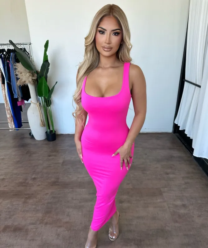 Janet Dress (Fuchsia) sold by OOTDFash