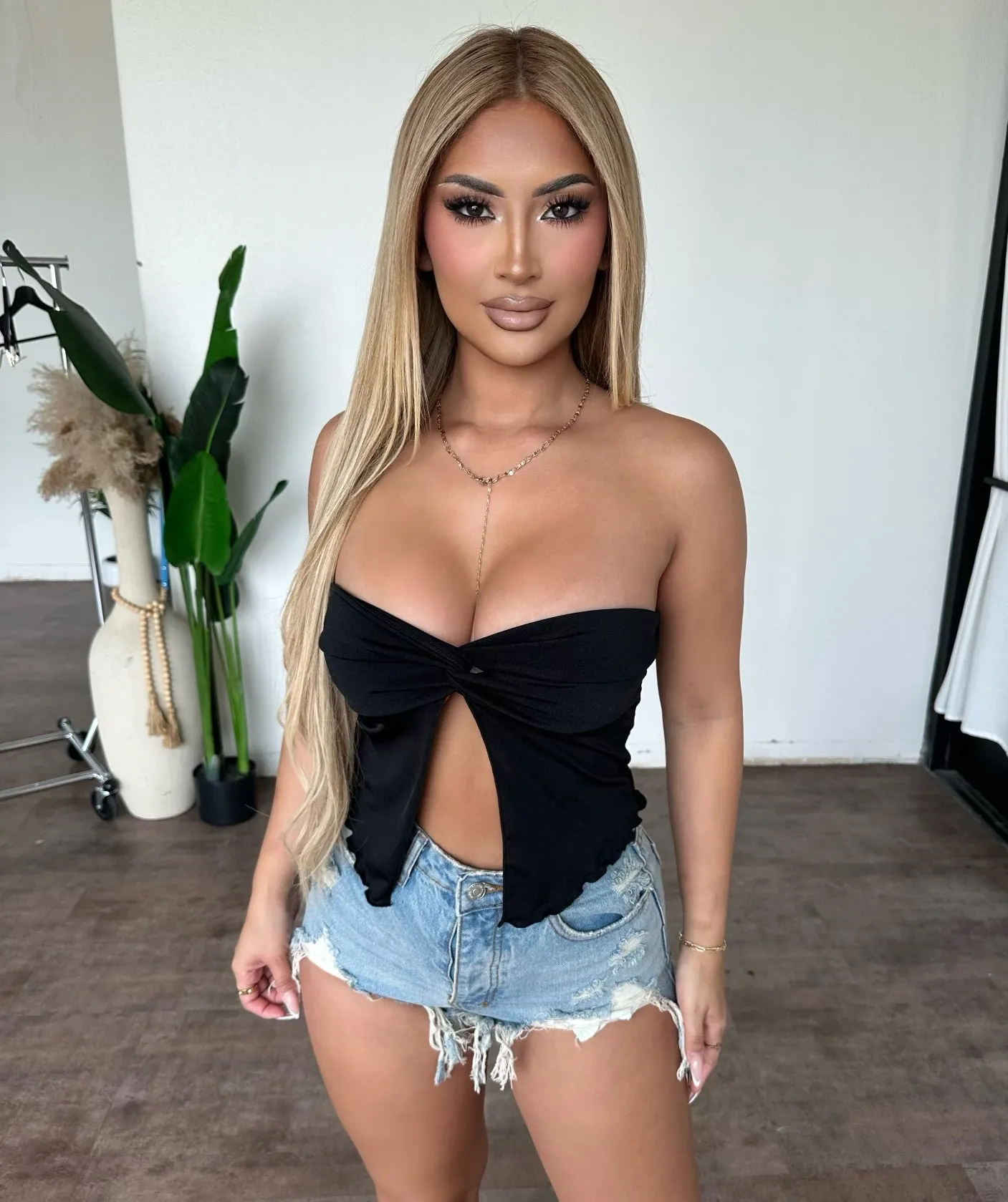 Lucy Top (Black) sold by OOTDFash