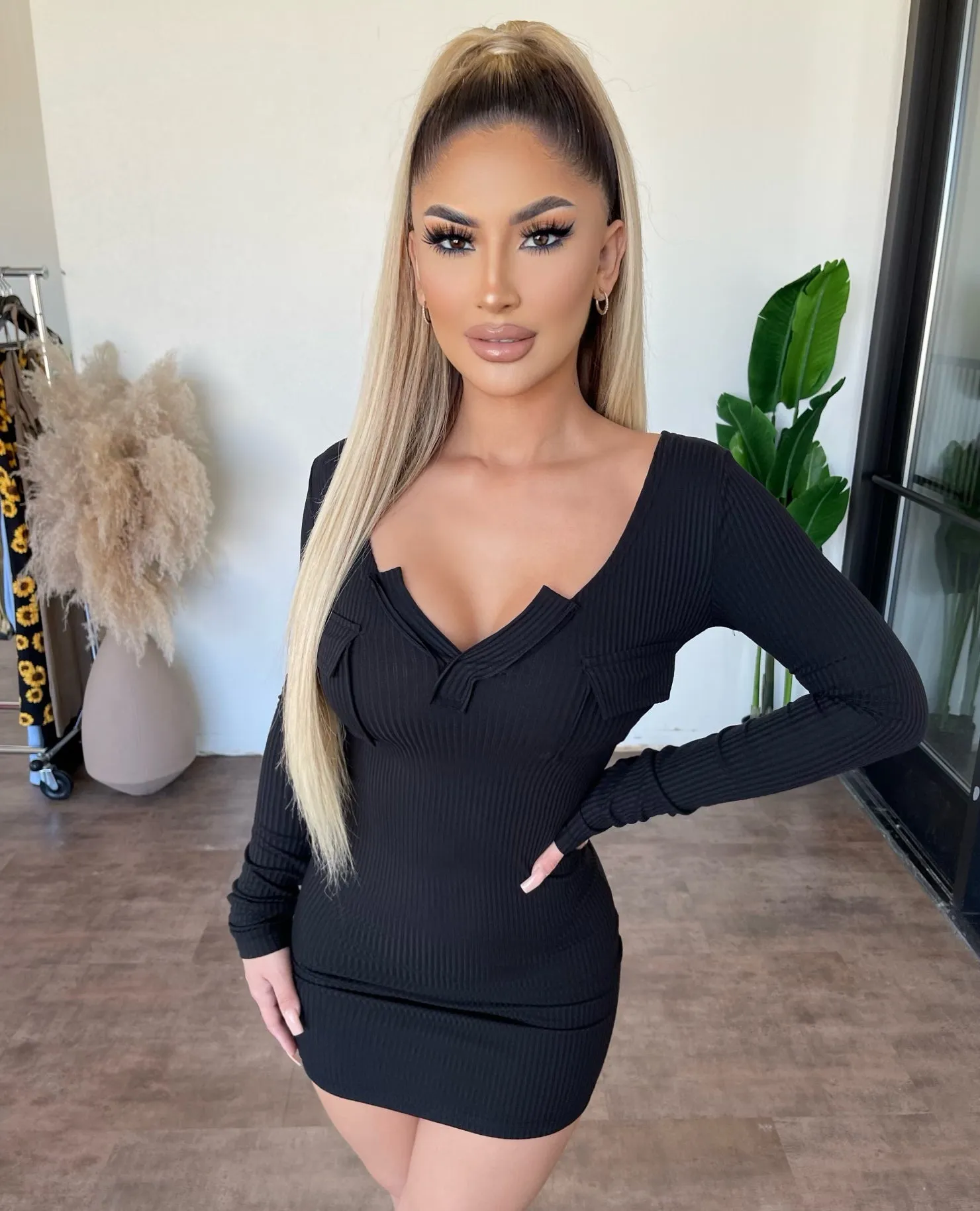 Izzy Long Sleeve Dress(Black) sold by OOTDFash