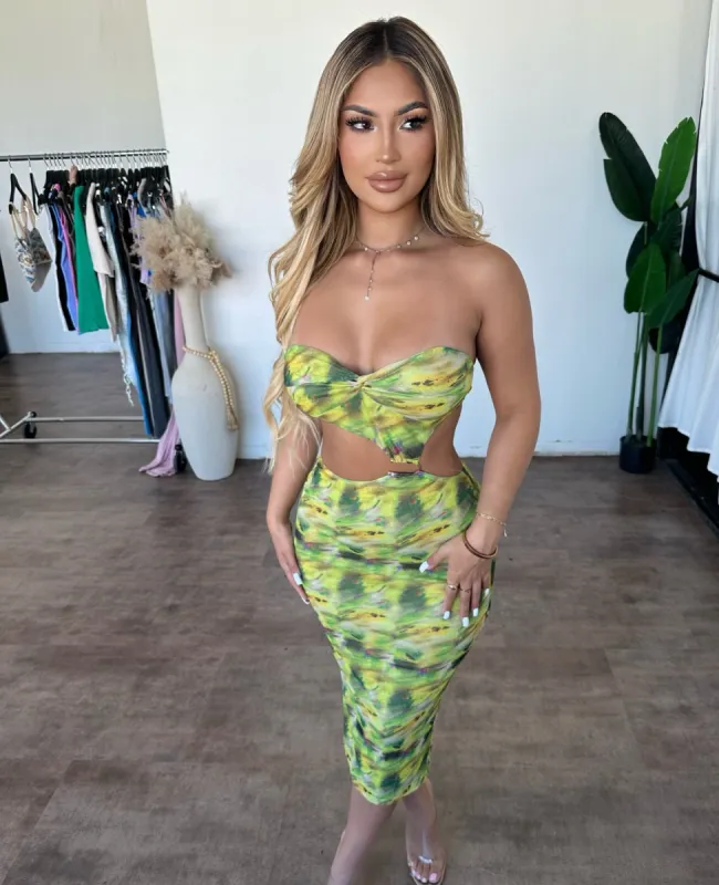 Naomi Dress (Green) sold by OOTDFash