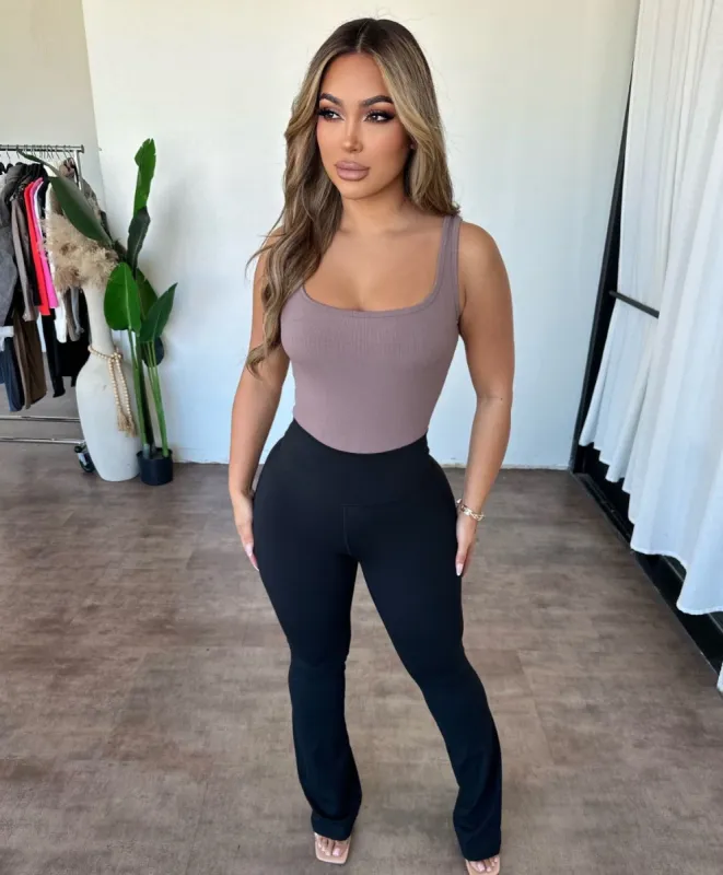 Ava Leggings (Black) sold by OOTDFash