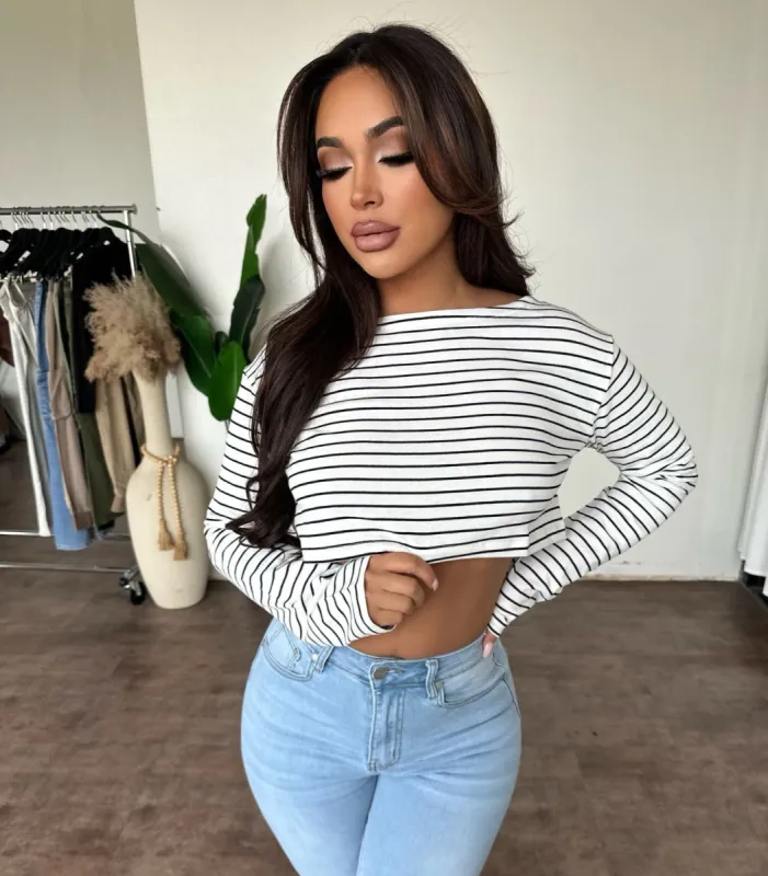 Esmae Top (White/Black) made by Olivaceous