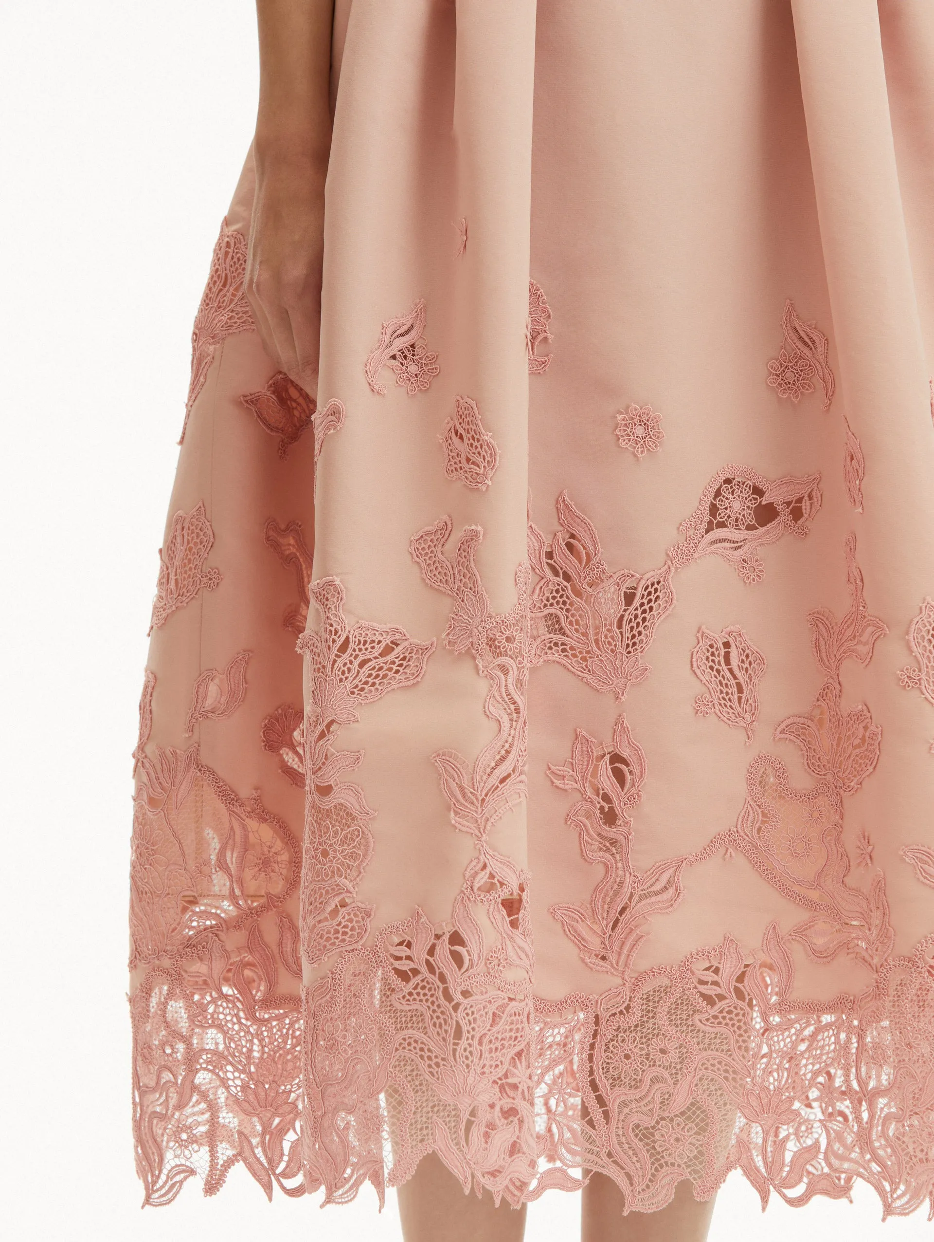 Bellflower Guipure Cocktail Dress sold by Oscar de la Renta product image thumbnail 5