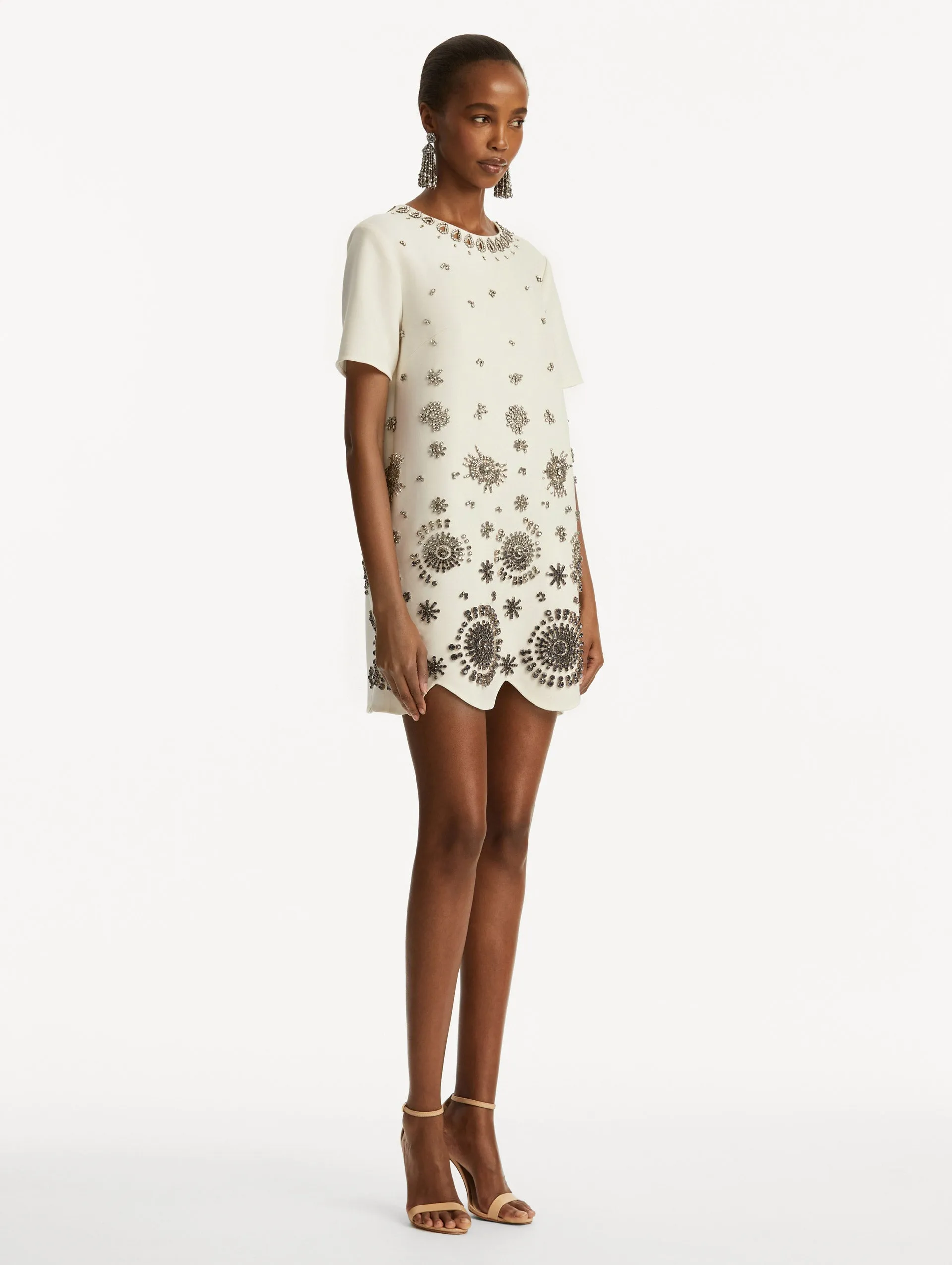 Crystal Medallion Shift Dress sold by Oscar de la Renta product image thumbnail 4