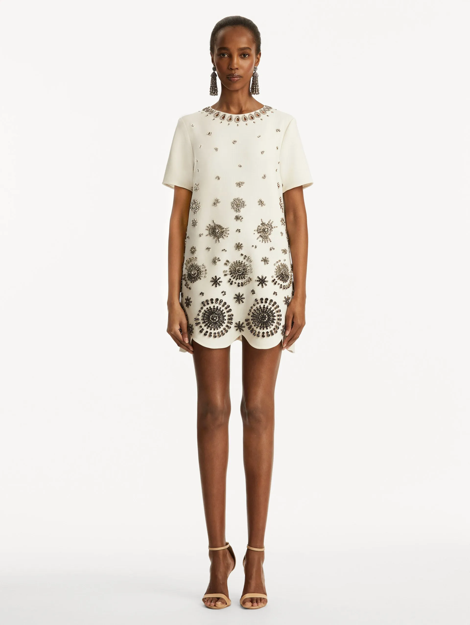 Crystal Medallion Shift Dress sold by Oscar de la Renta product image thumbnail 2