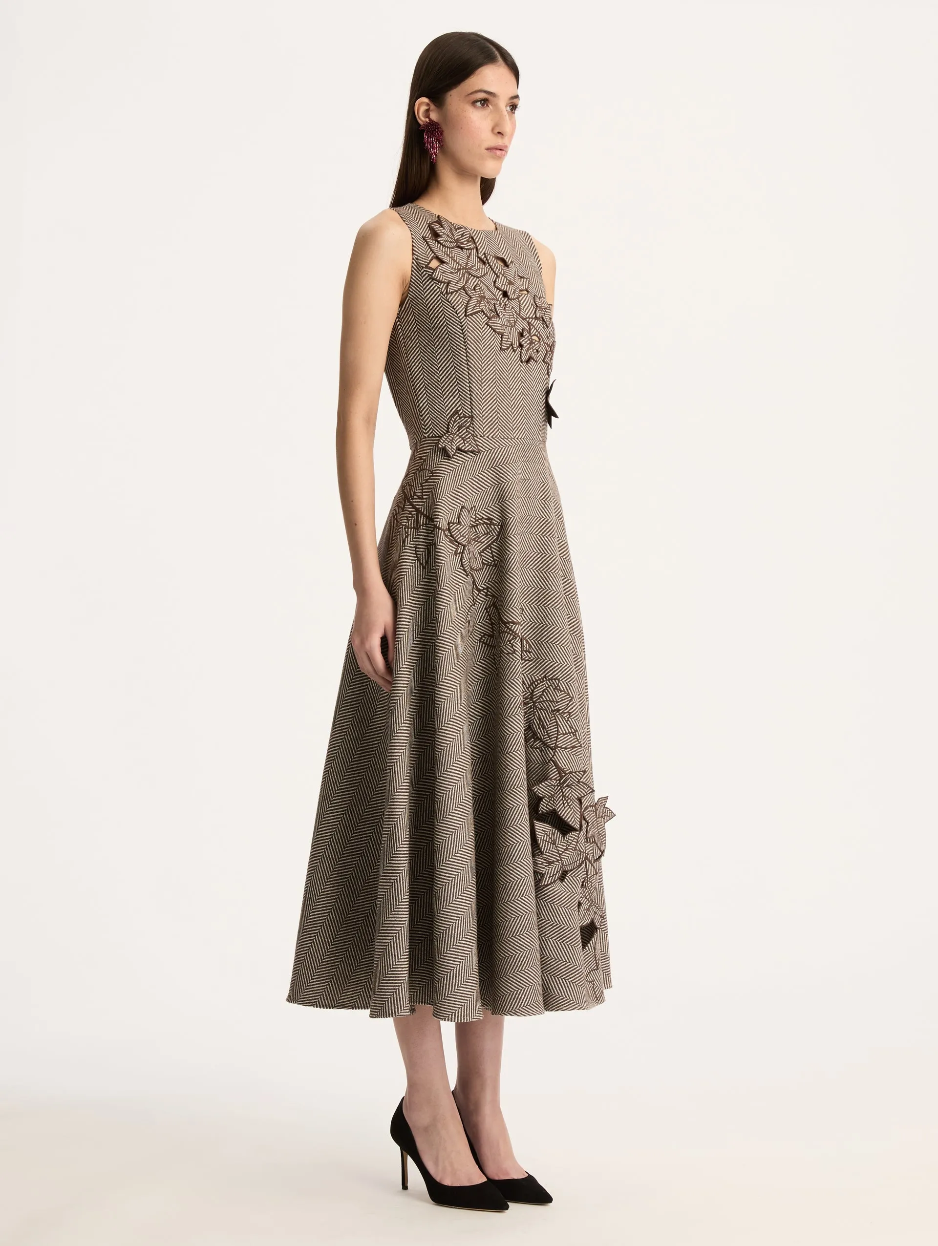 Sleeveless Embroidered Cashmere Dress sold by Oscar de la Renta product image thumbnail 3