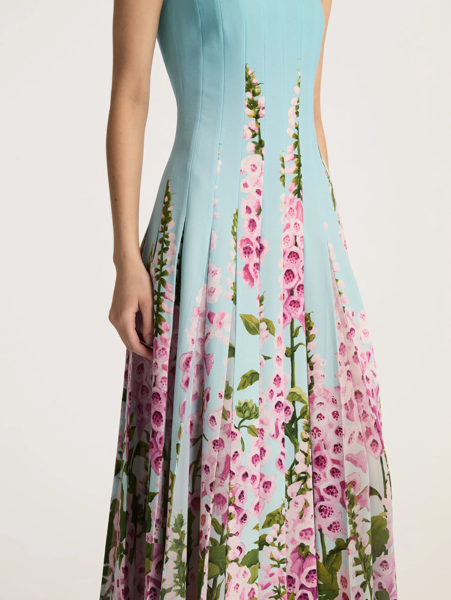 Foxgloves Sleeveless Cady Inset Dress sold by Oscar de la Renta product image thumbnail 4