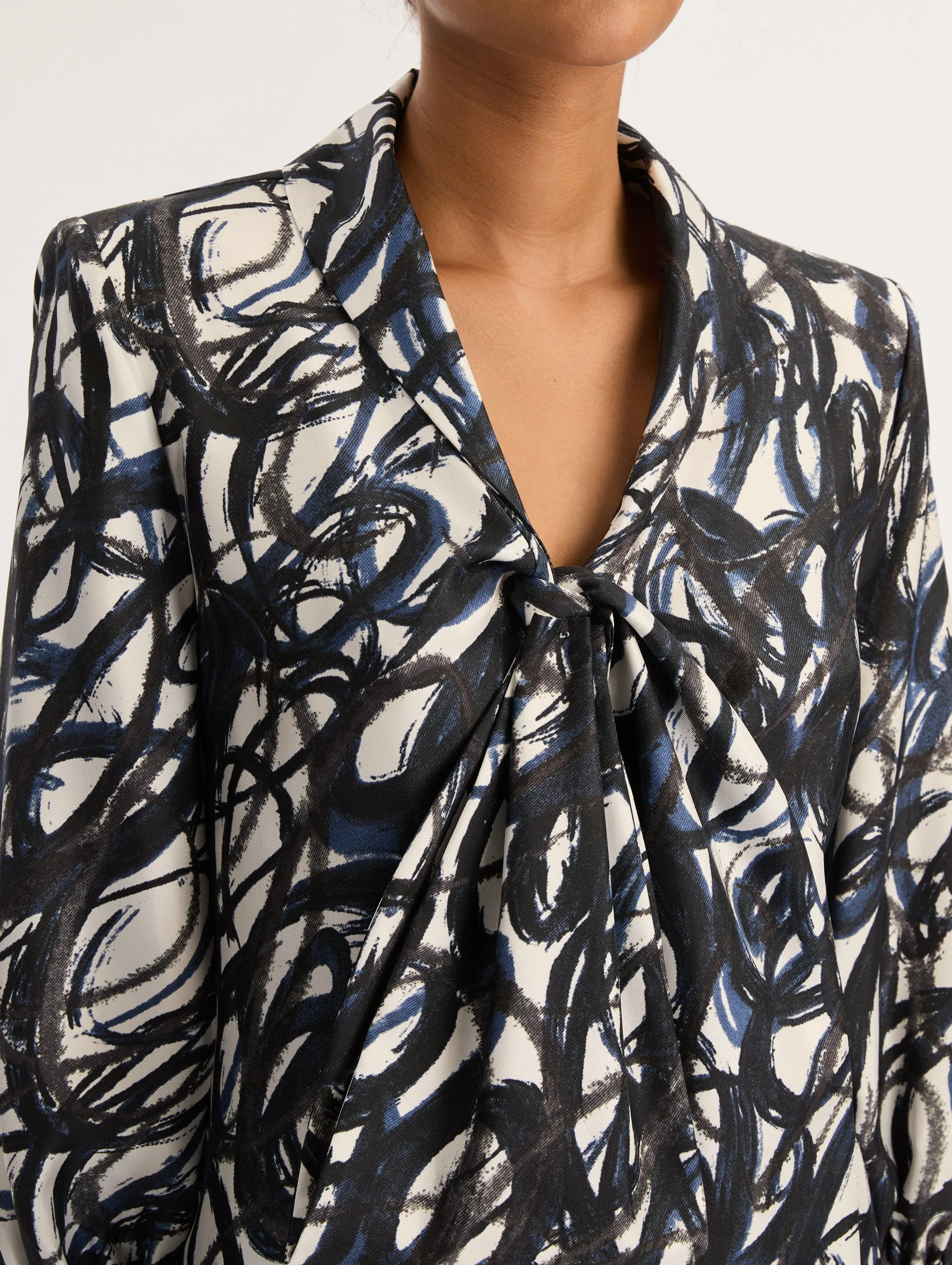 Long Sleeve Scribble Print Silk Twill Blouse sold by Oscar de la Renta product image thumbnail 5