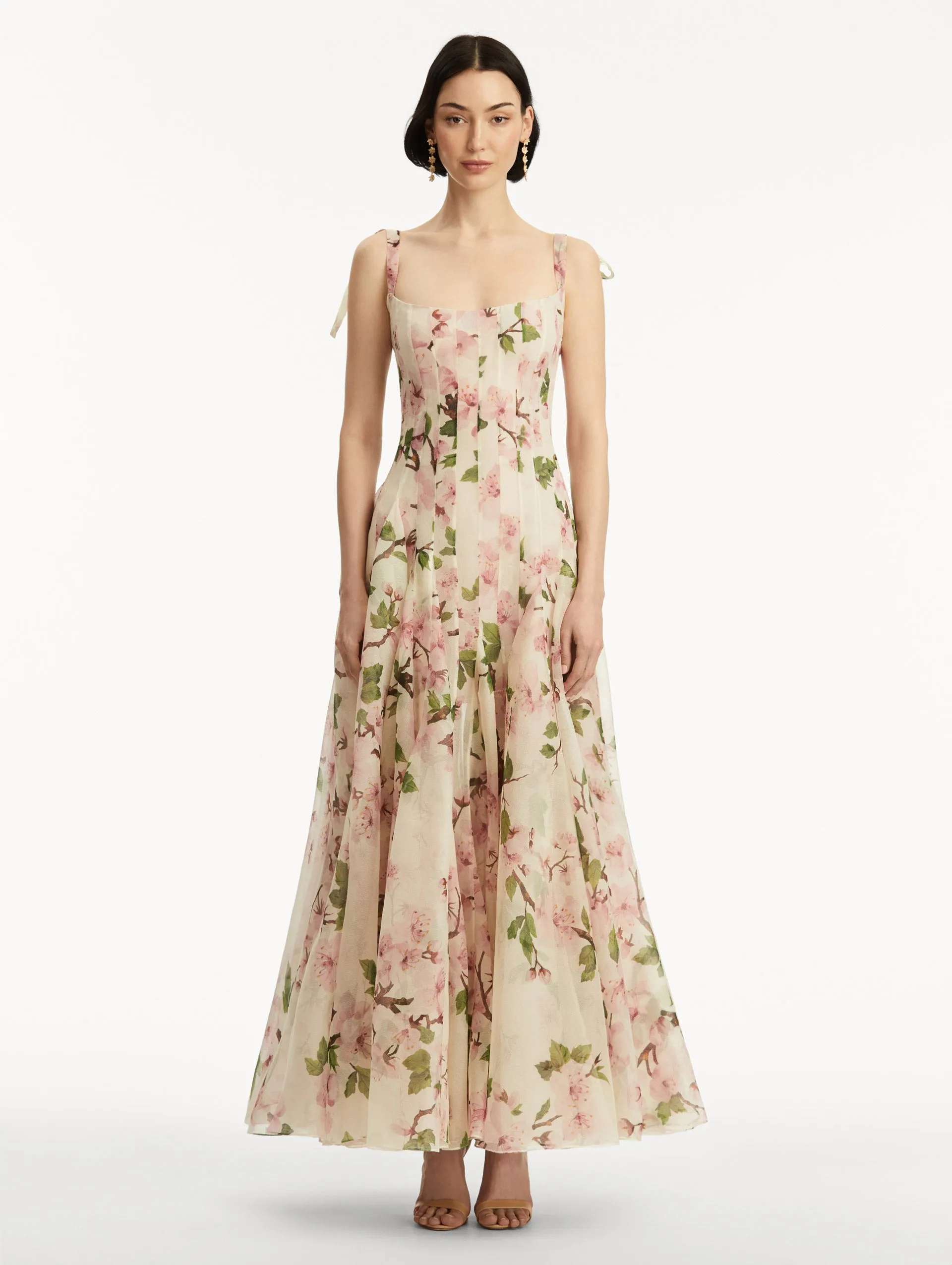 Cherry Blossom Organza Gown sold by Oscar de la Renta product image thumbnail 2
