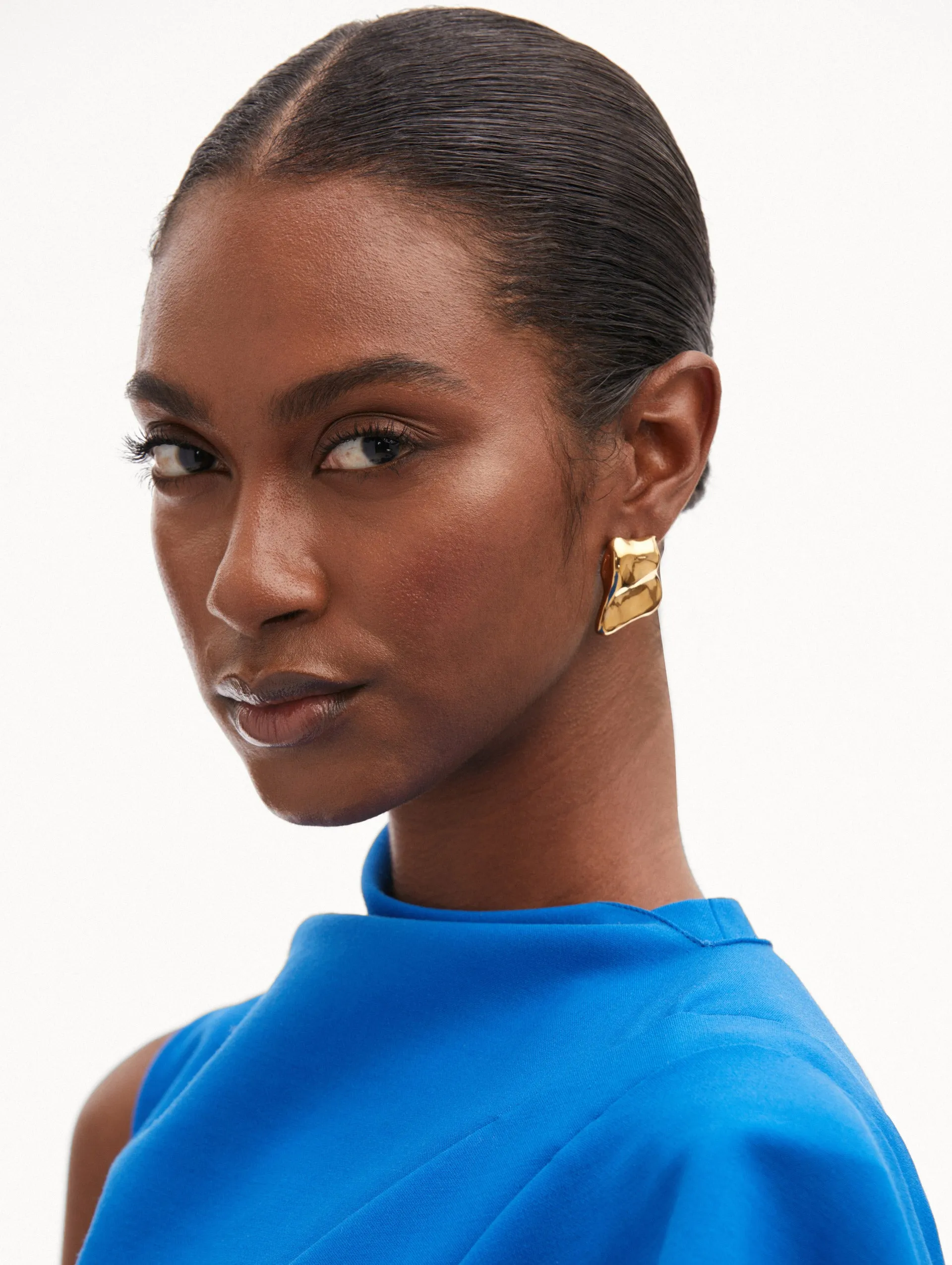 Sculpted Metal Earrings sold by Oscar de la Renta product image thumbnail 2