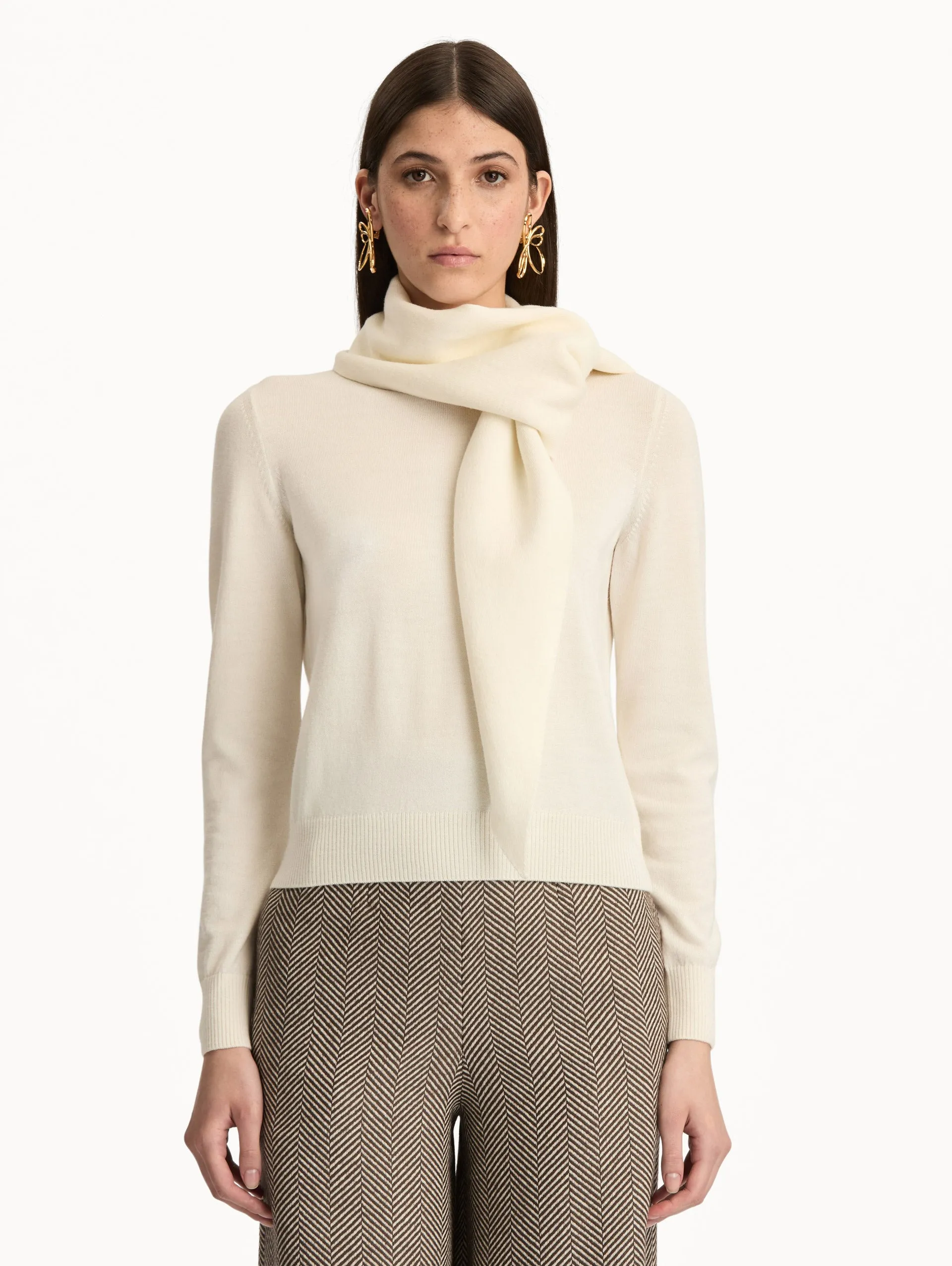 Virgin Wool Pullover with Scarf sold by Oscar de la Renta product image thumbnail 2