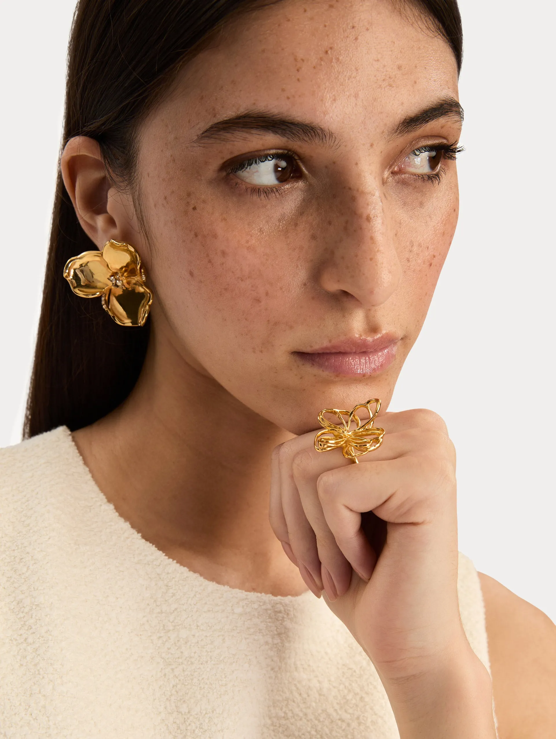 Gold Blossom Earrings sold by Oscar de la Renta product image thumbnail 4