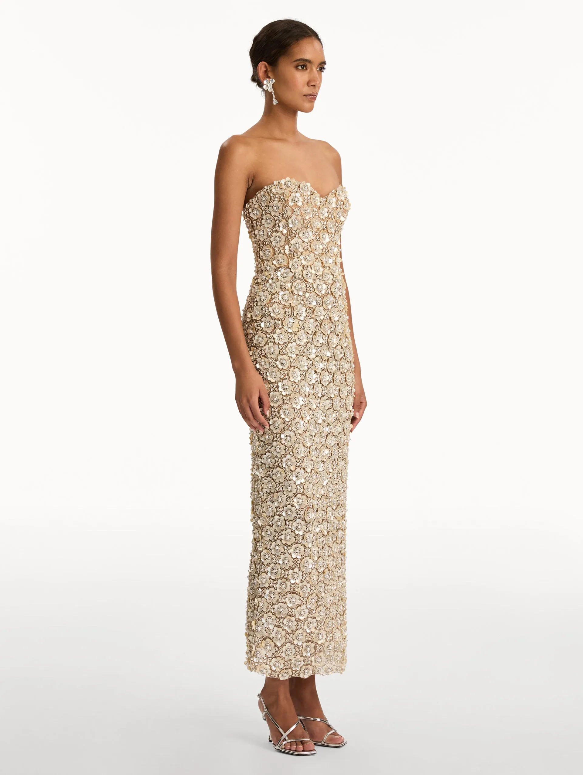 Mother of Pearl Embroidered Column Gown sold by Oscar de la Renta product image thumbnail 4