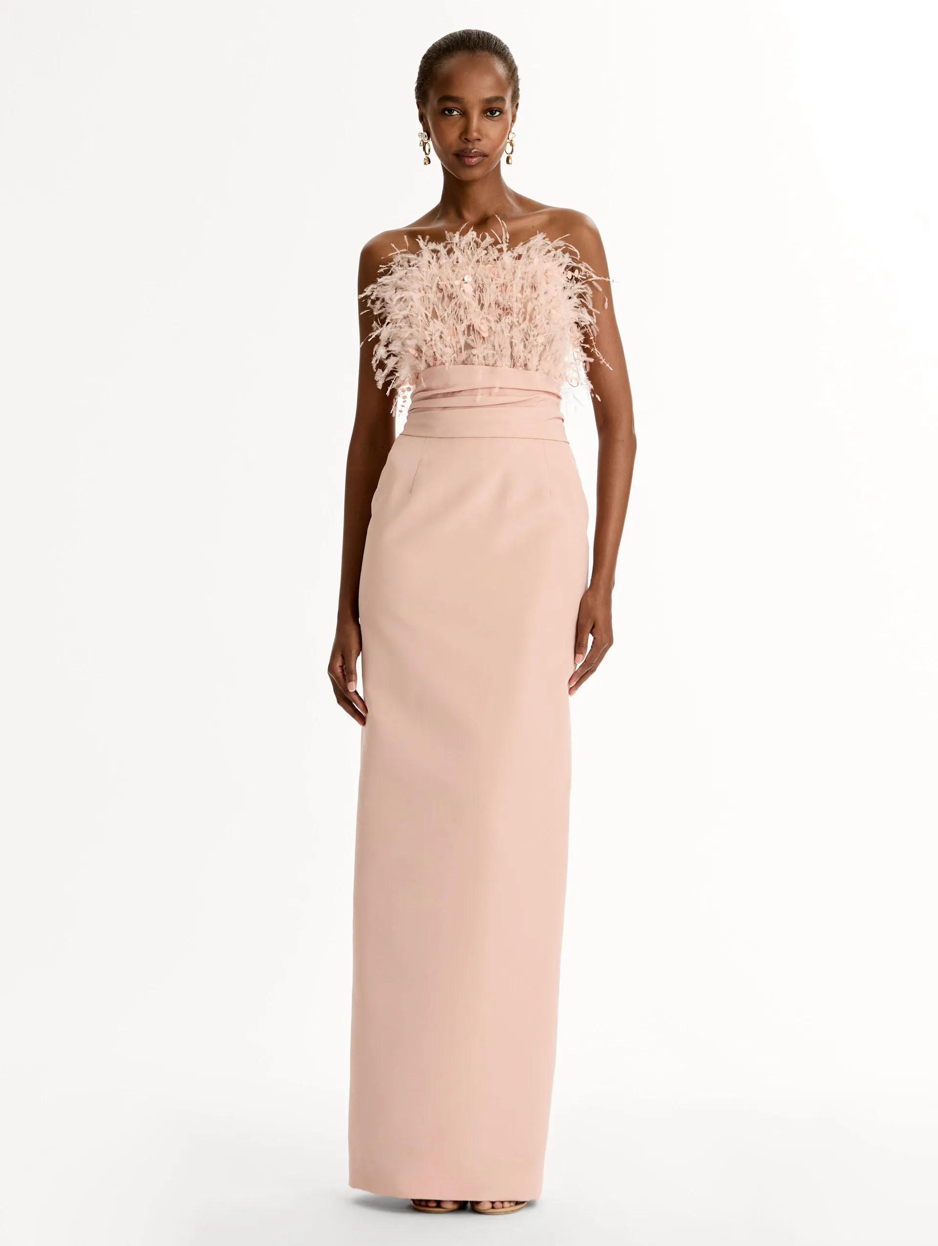 Point d’Esprit Feather Embroidered Gown sold by Oscar de la Renta product image thumbnail 2