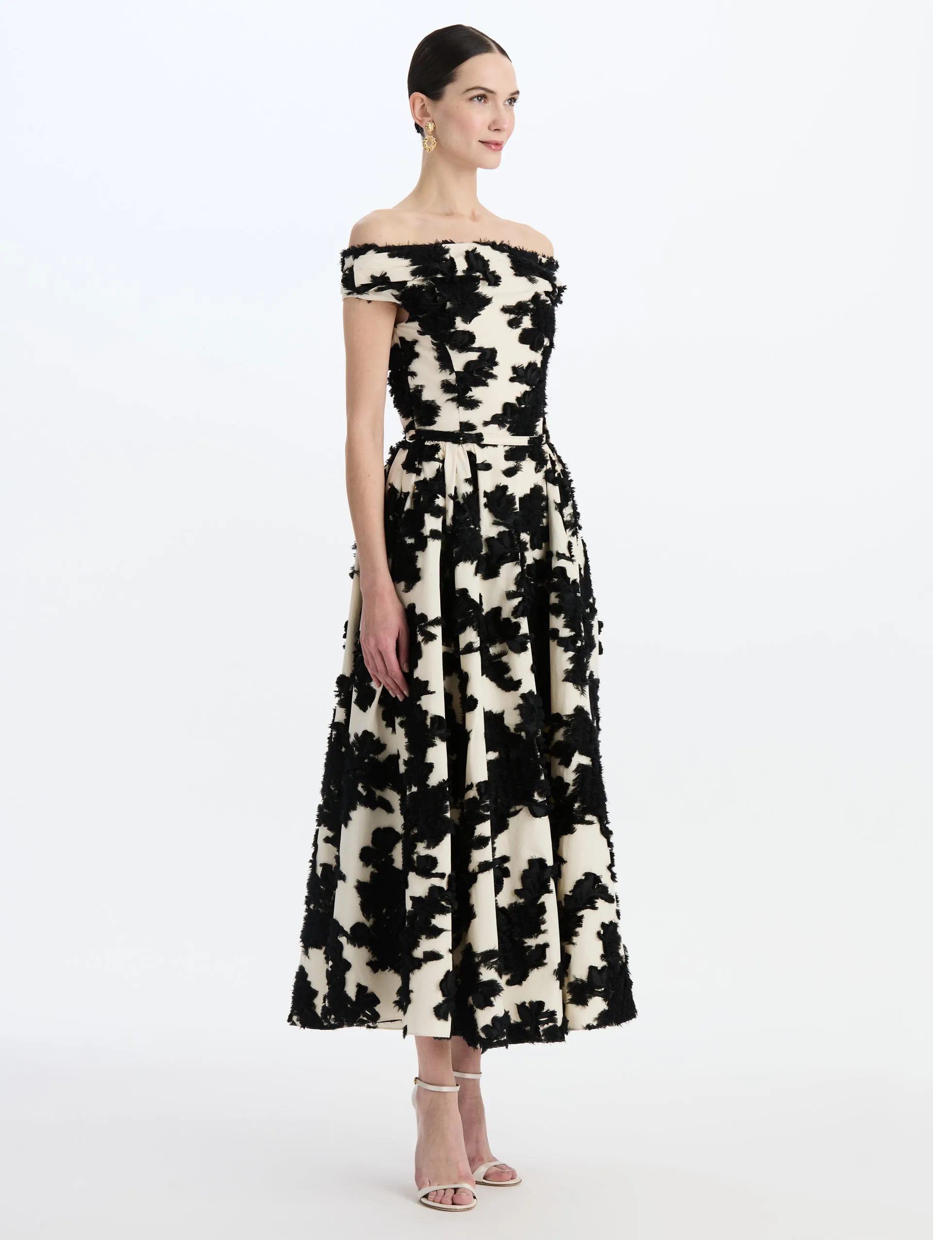 Abstract Fil Coupé Off-Shoulder Dress sold by Oscar de la Renta product image thumbnail 3