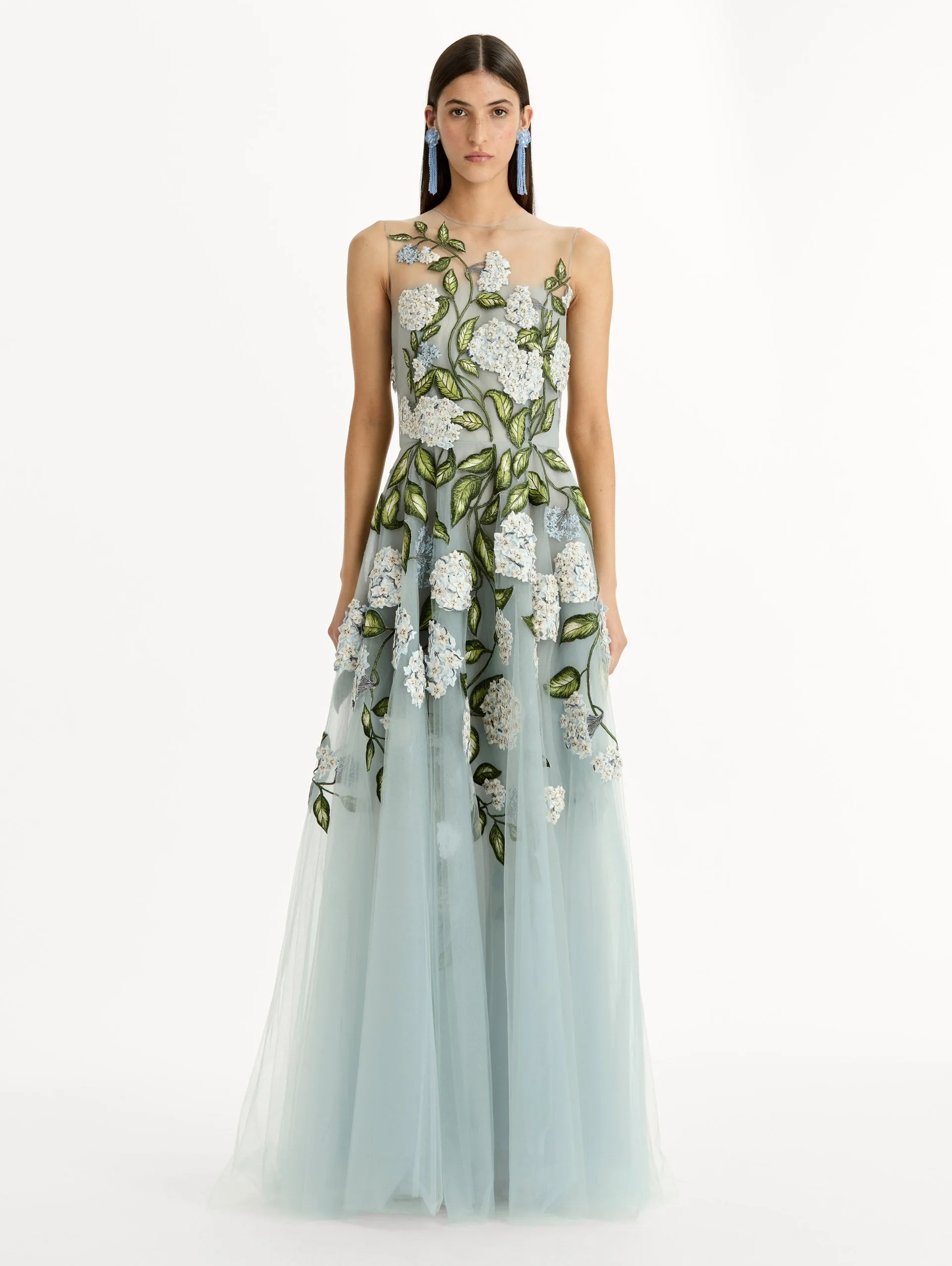 Porcelain Flower Embroidered Gown sold by Oscar de la Renta product image thumbnail 2