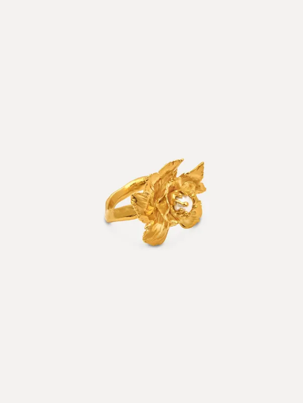Wild Rose Pearl Ring made by Oscar de la Renta
