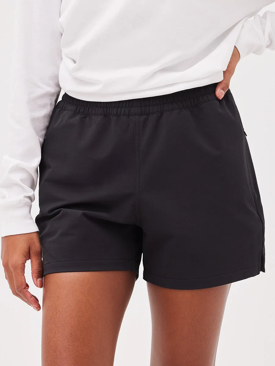 RecTrek 4" Short sold by Outdoor Voices