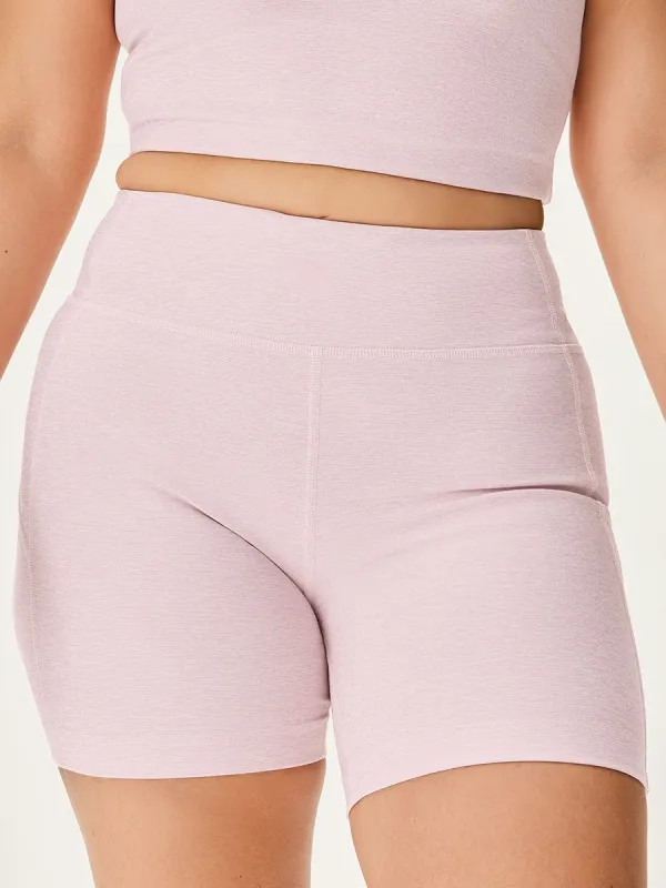 Warmup 5" Short sold by Outdoor Voices