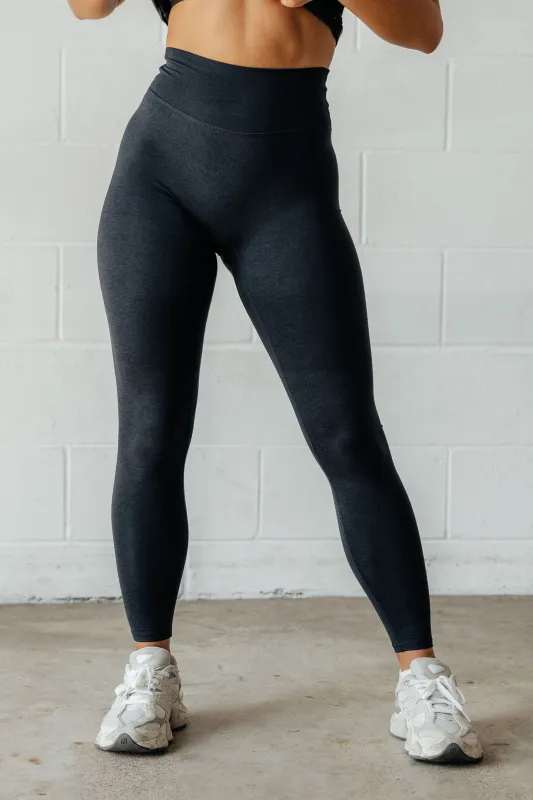 BAREPRO Classic Legging : 26" sold by P'tula