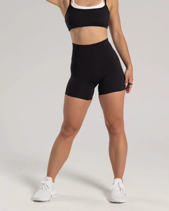 PURELUXE Classic Short : 6" sold by P'tula