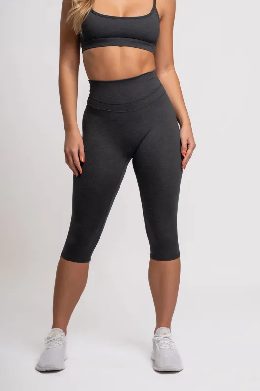 BAREPRO MVP Capri Legging sold by P'tula