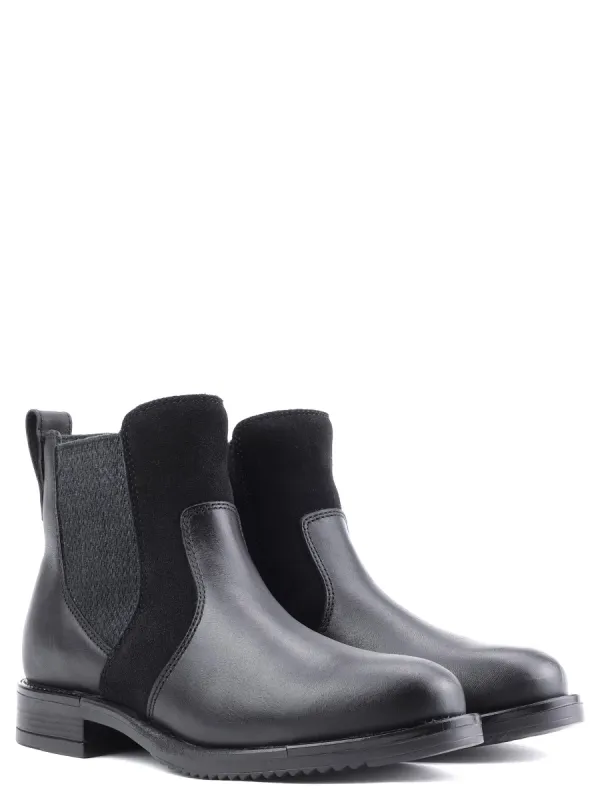 Chelsea Women's Heritage Pull-Up Boot sold by Pajar