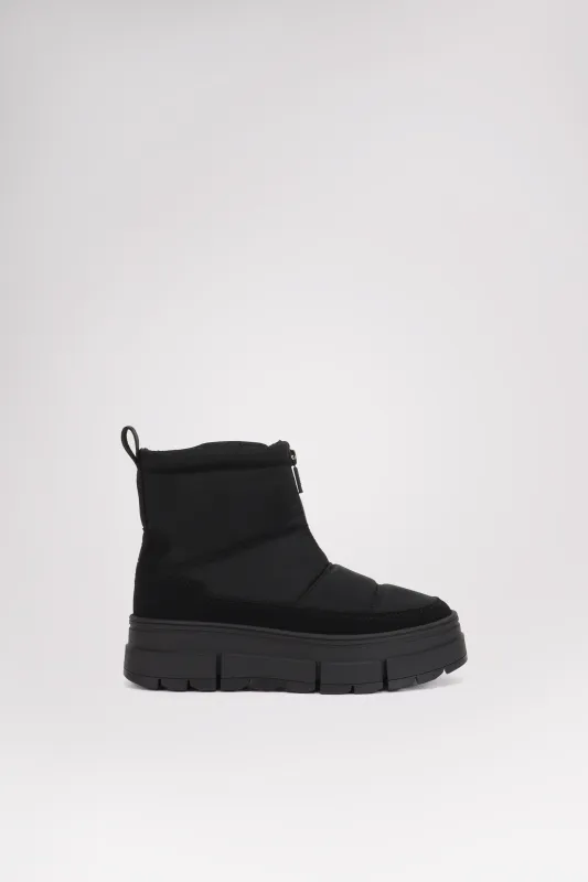 Harmony Women's Boot w/Ice Grippers sold by Pajar