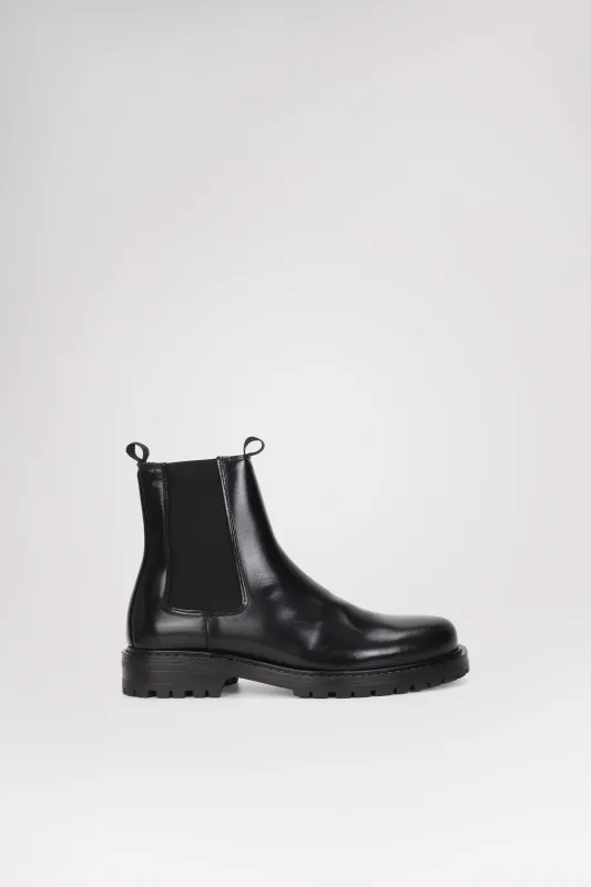 Pete Men's Chelsea Boot made by Pajar